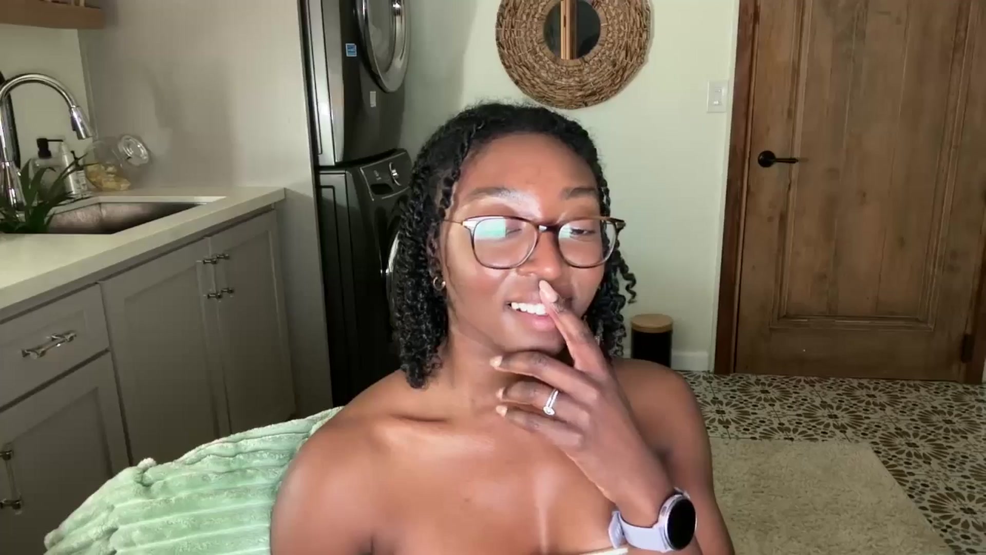 Gallery image thumbnail from SlipperyP_'s myfreecams stream on, 03/21/2025, 09:55 image 20 of 20