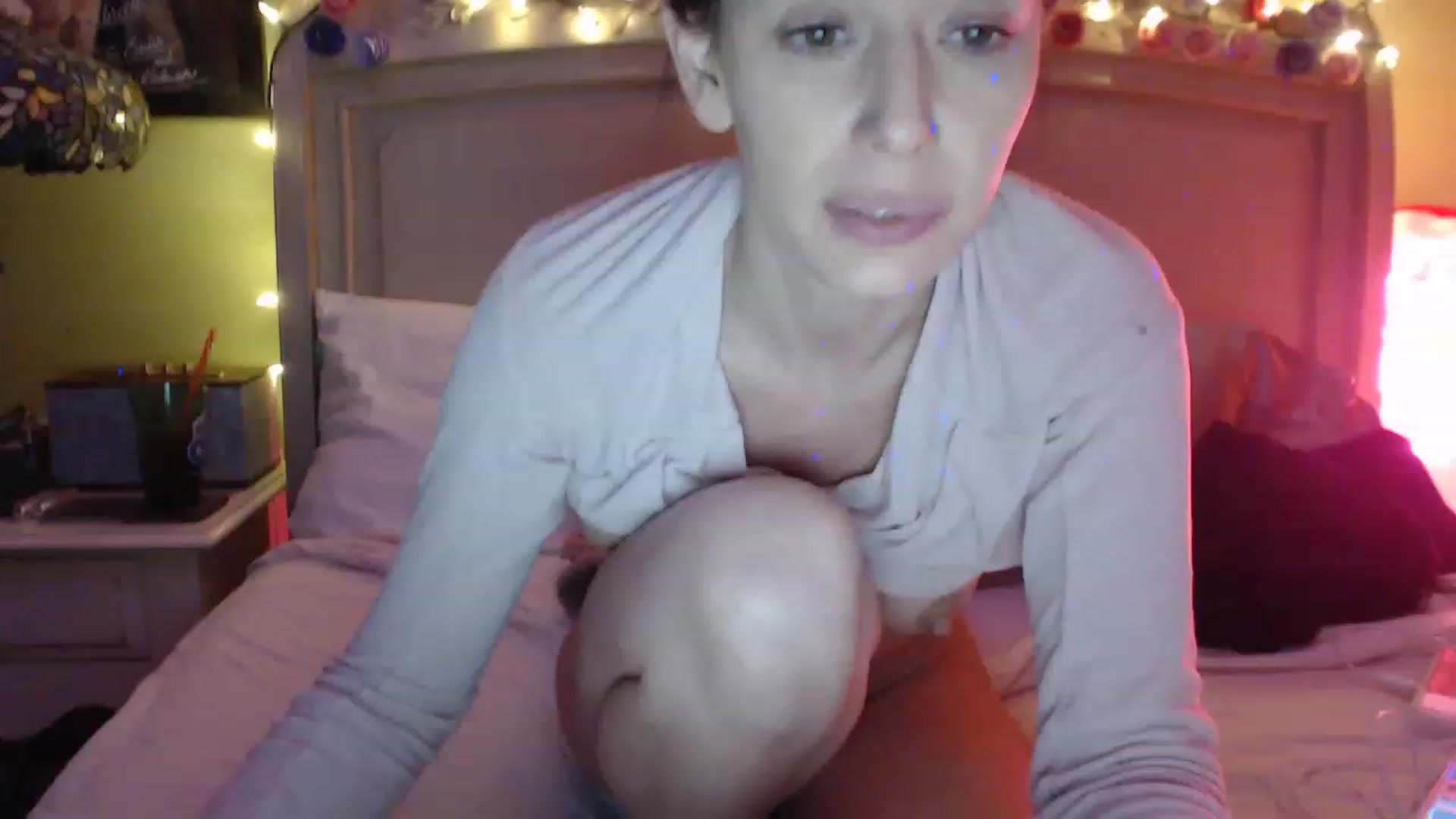 Gallery image thumbnail from SlottyBarista's myfreecams stream on, 11/18/2022, 08:41 image 16 of 20