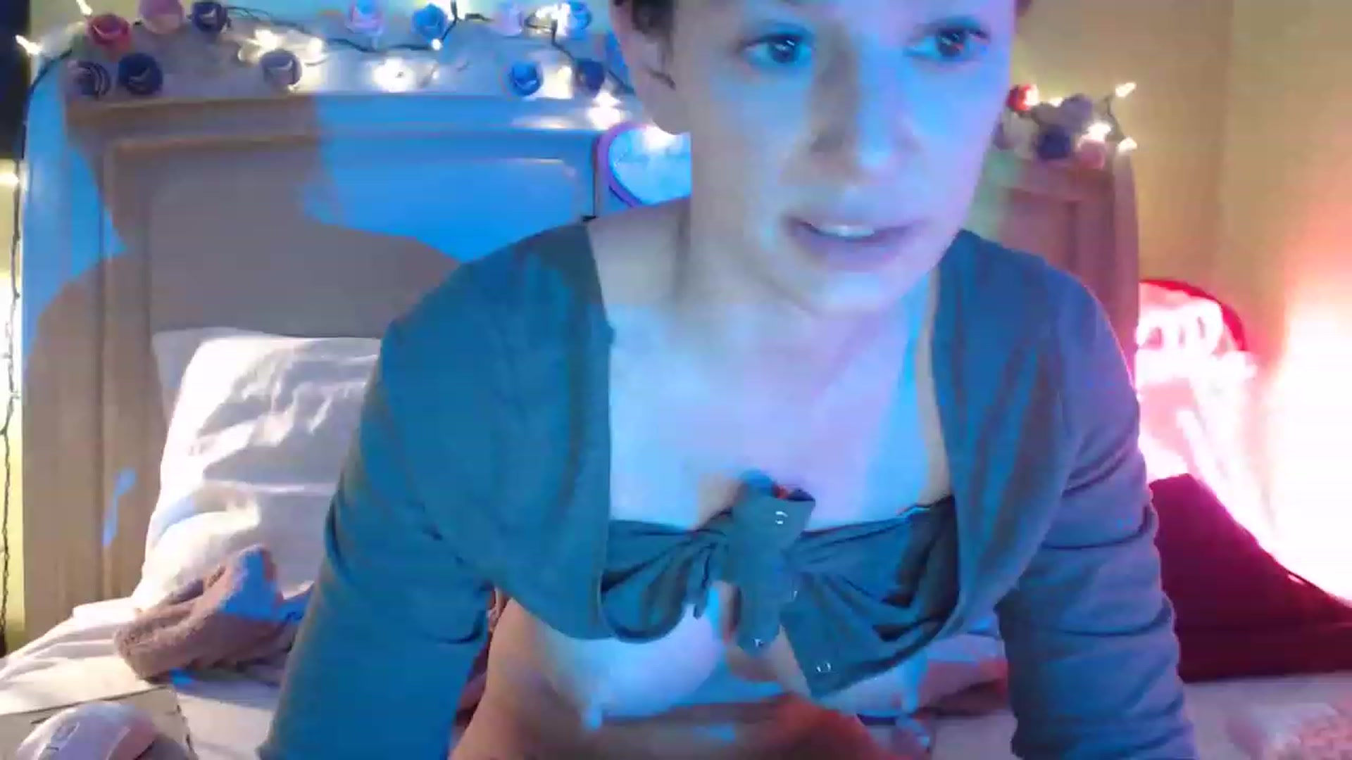 Gallery image thumbnail from SlottyBarista's myfreecams stream on, 11/24/2022, 08:20 image 16 of 20