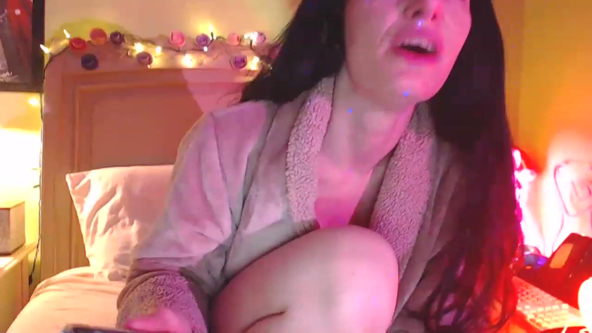 Gallery image thumbnail from SlottyBarista's myfreecams stream on, 12/07/2022, 09:38 image 6 of 20