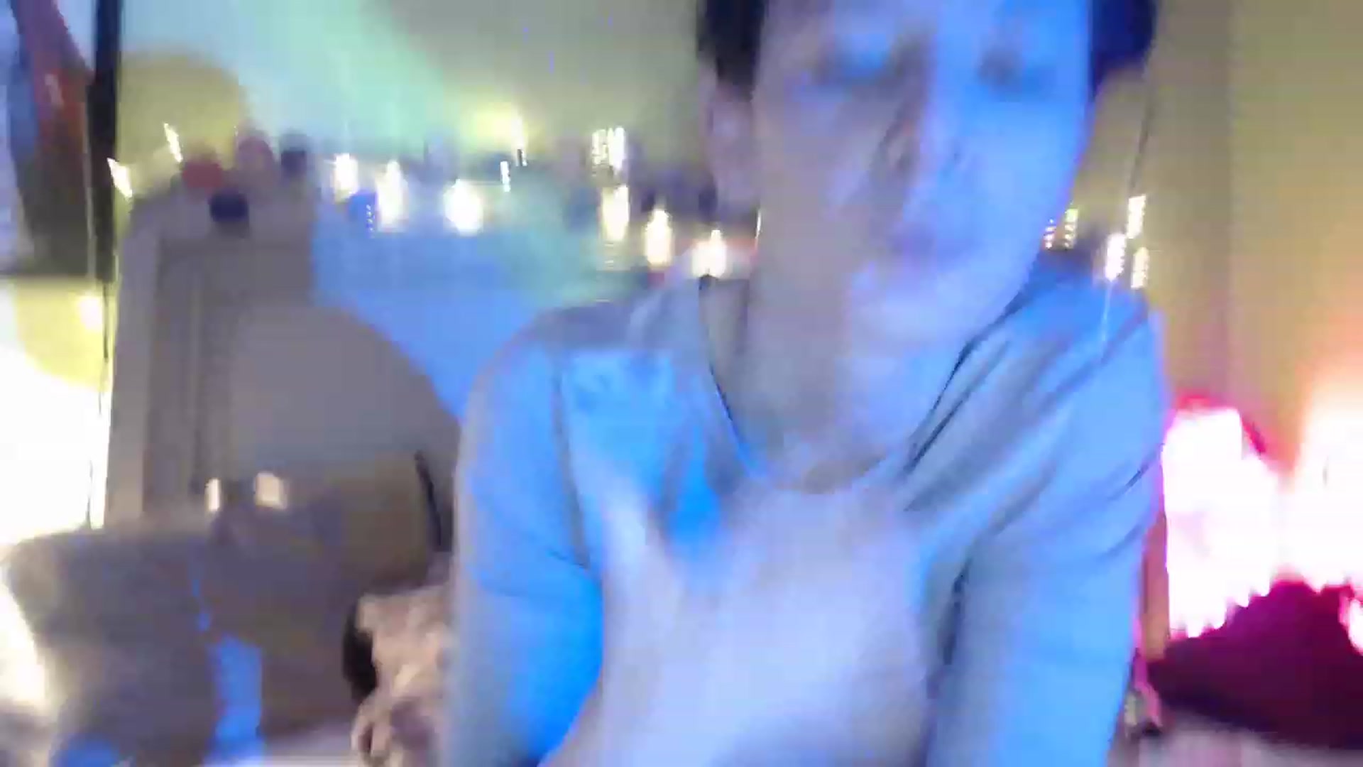 Gallery image thumbnail from SlottyBarista's myfreecams stream on, 12/19/2022, 10:18 image 19 of 20