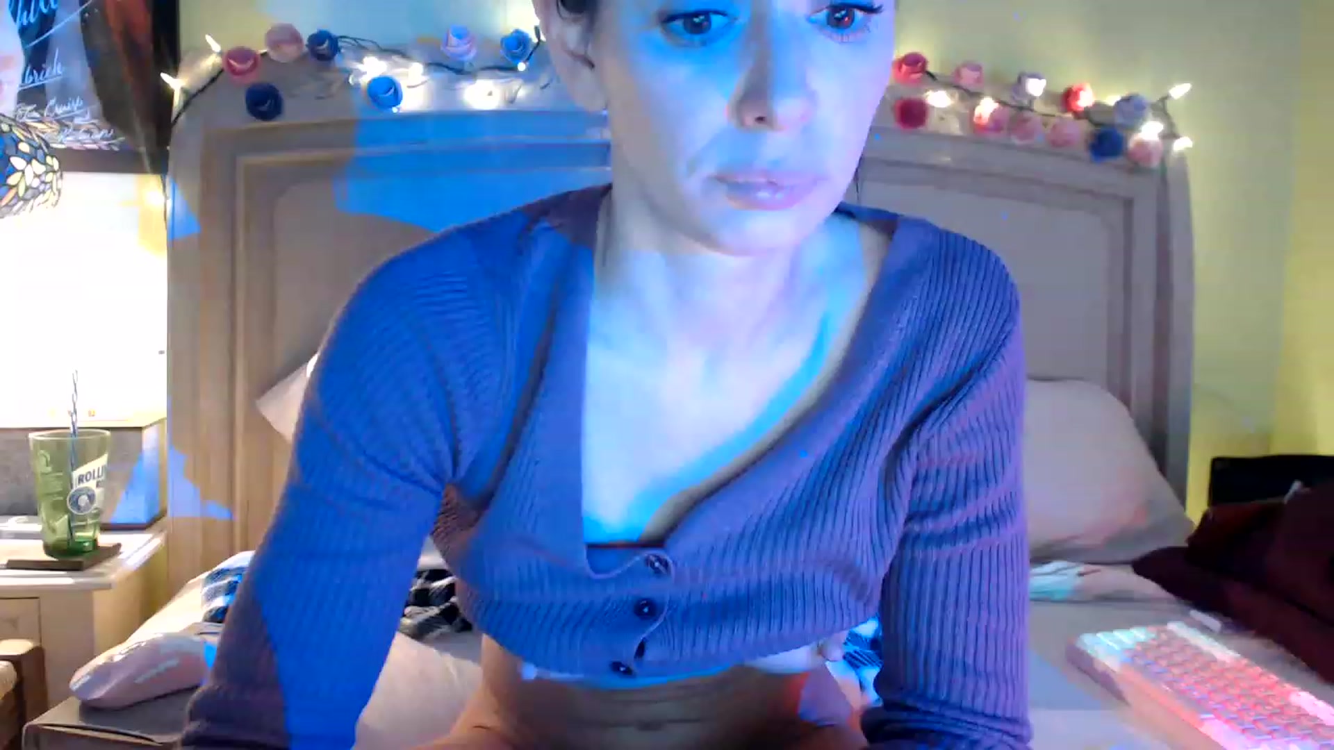 Gallery image thumbnail from SlottyBarista's myfreecams stream on, 01/09/2023, 08:55 image 4 of 20
