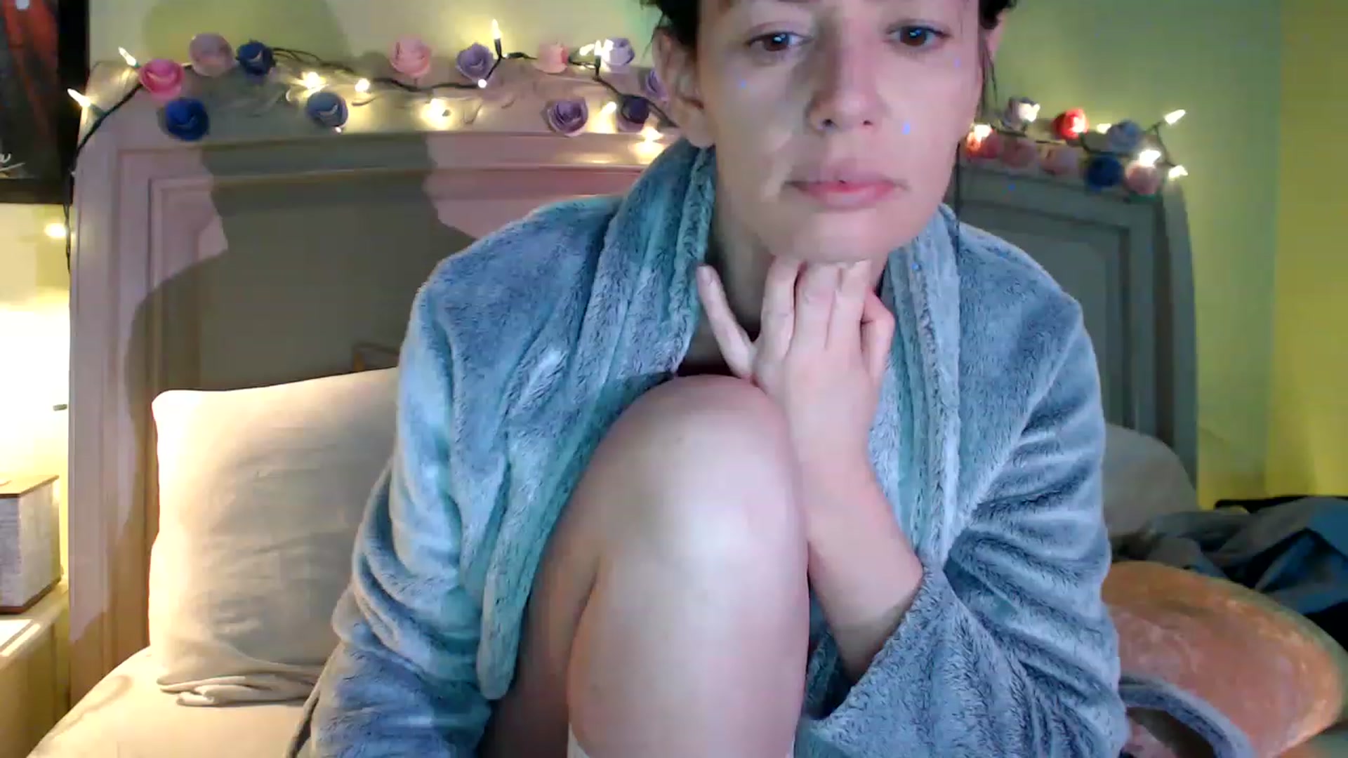 Gallery image thumbnail from SlottyBarista's myfreecams stream on, 01/21/2023, 10:31 image 3 of 20