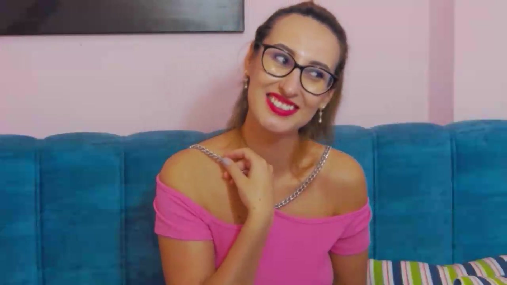 Gallery image thumbnail from SlowBlues's myfreecams stream on, 07/06/2026, 19:08 image 11 of 20
