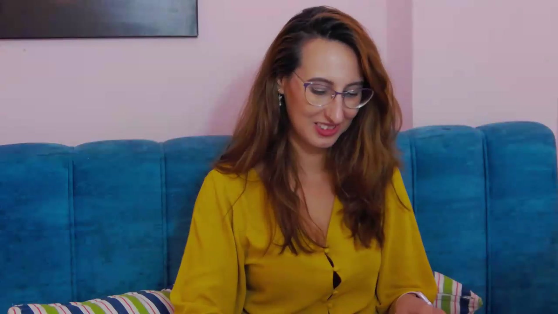 Gallery image thumbnail from SlowBlues's myfreecams stream on, 07/08/2026, 19:10 image 15 of 20