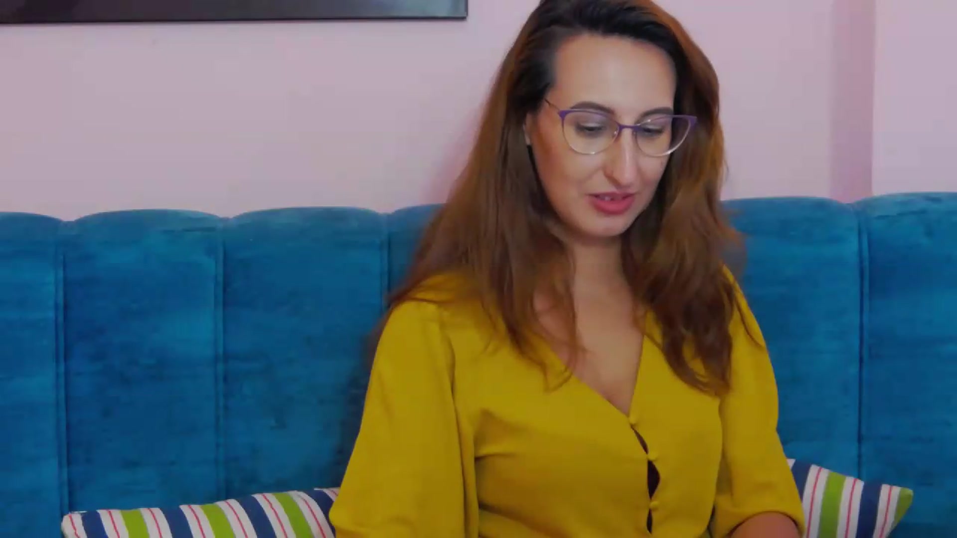 Gallery image thumbnail from SlowBlues's myfreecams stream on, 07/08/2026, 19:10 image 19 of 20
