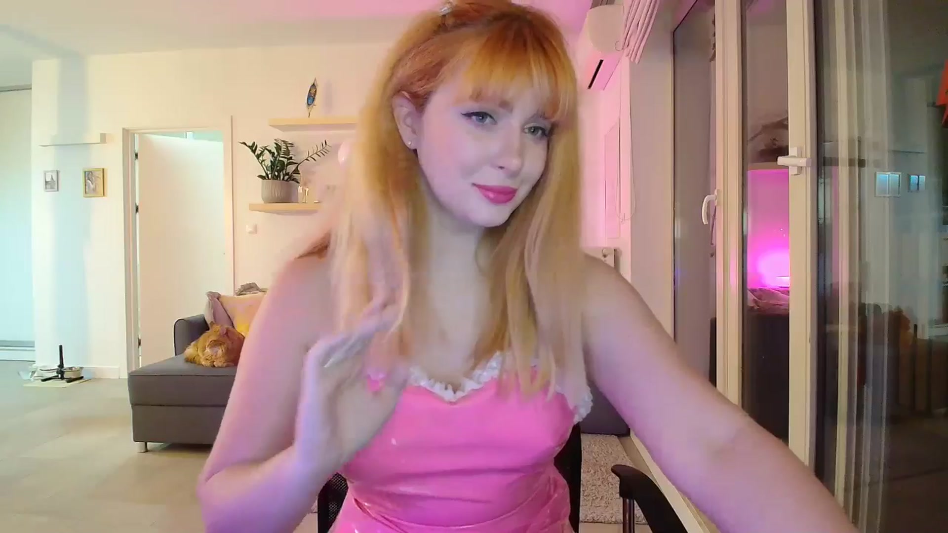 Gallery image thumbnail from Slutty_Kat's myfreecams stream on, 10/18/2025, 22:42 image 4 of 20