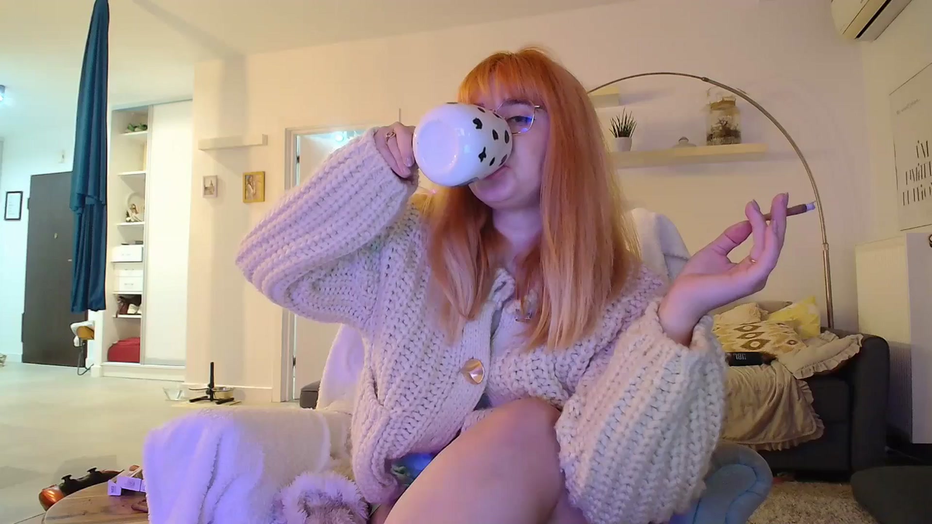 Gallery image thumbnail from Slutty_Kat's myfreecams stream on, 10/19/2025, 03:17 image 13 of 20