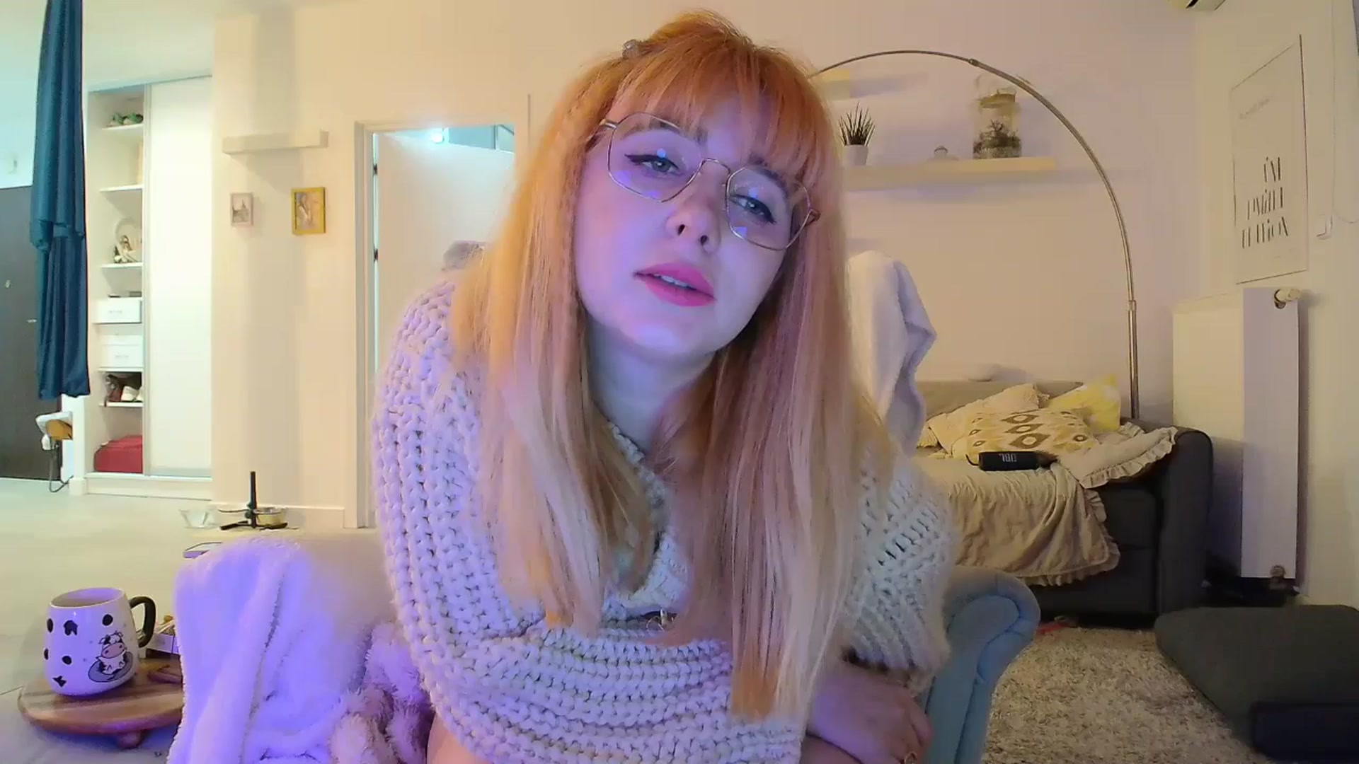 Gallery image thumbnail from Slutty_Kat's myfreecams stream on, 10/19/2025, 03:17 image 16 of 20