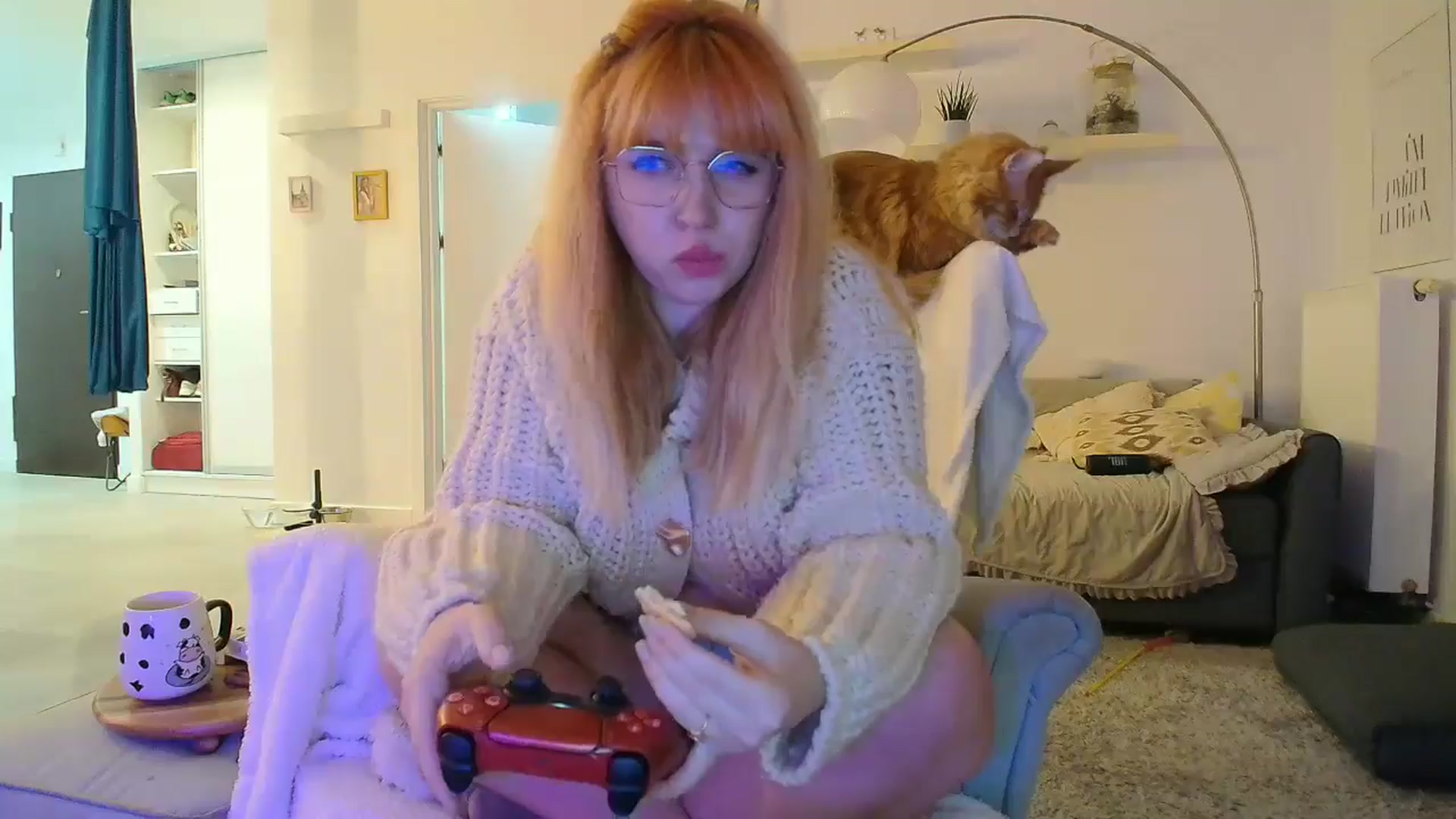 Gallery image thumbnail from Slutty_Kat's myfreecams stream on, 10/19/2025, 04:34 image 13 of 20
