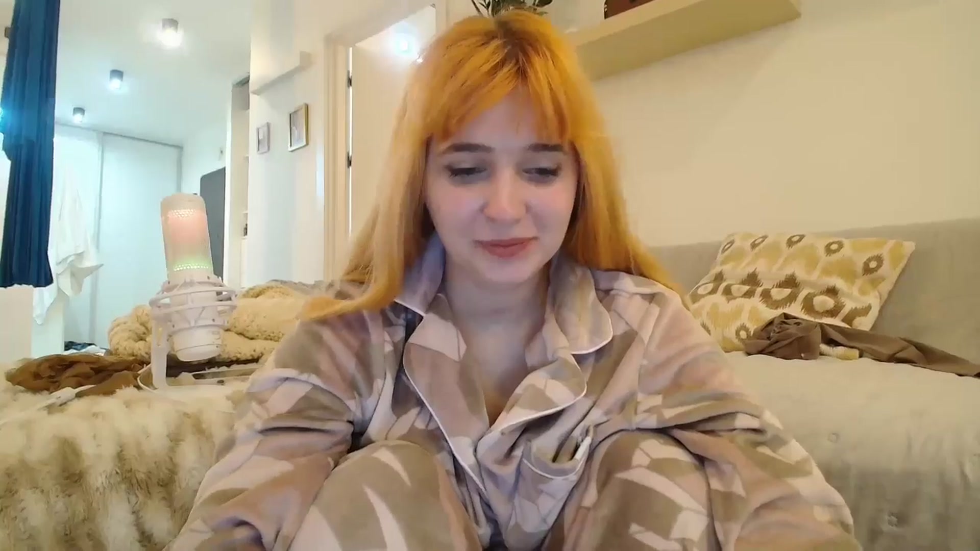 Gallery image thumbnail from Slutty_Kat's myfreecams stream on, 10/25/2025, 16:55 image 15 of 20