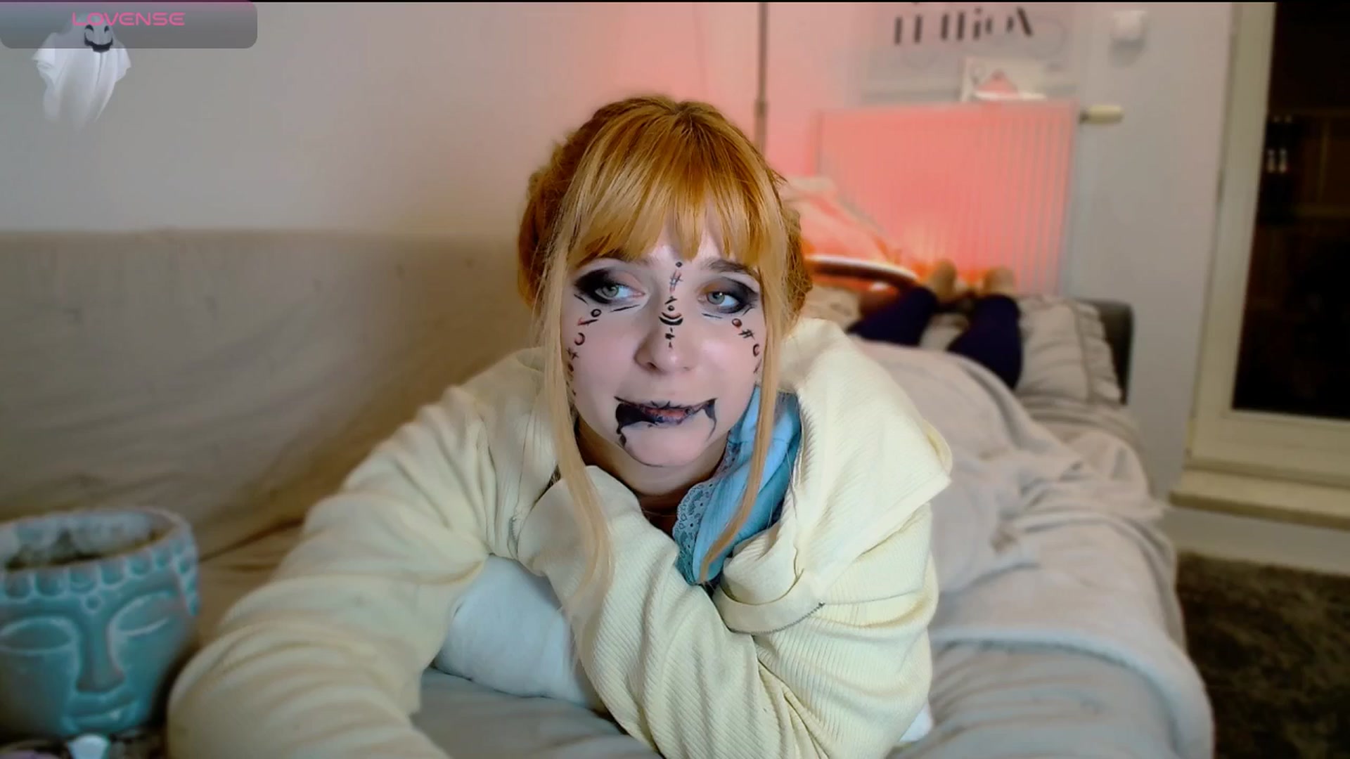 Gallery image thumbnail from Slutty_Kat's myfreecams stream on, 10/28/2025, 22:10 image 6 of 20
