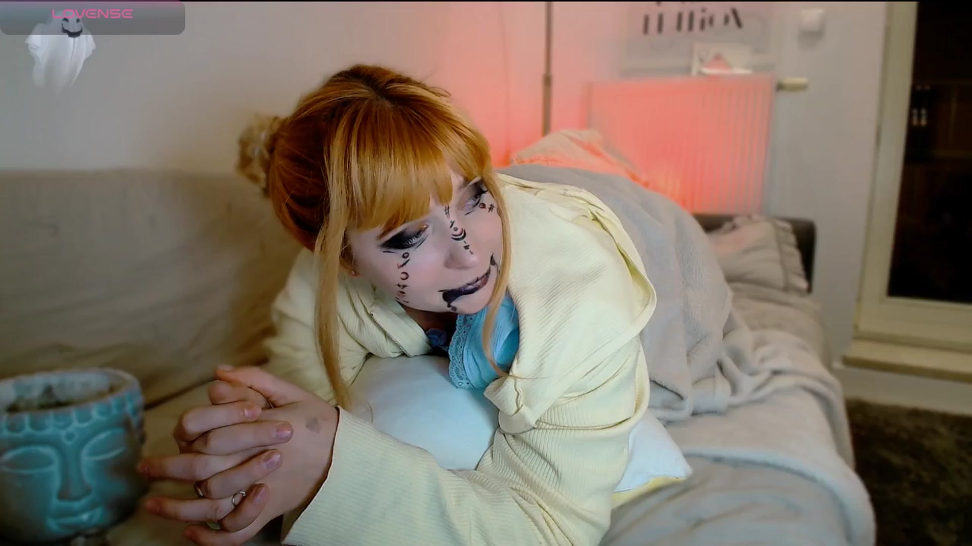 Gallery image thumbnail from Slutty_Kat's myfreecams stream on, 10/28/2025, 22:10 image 8 of 20