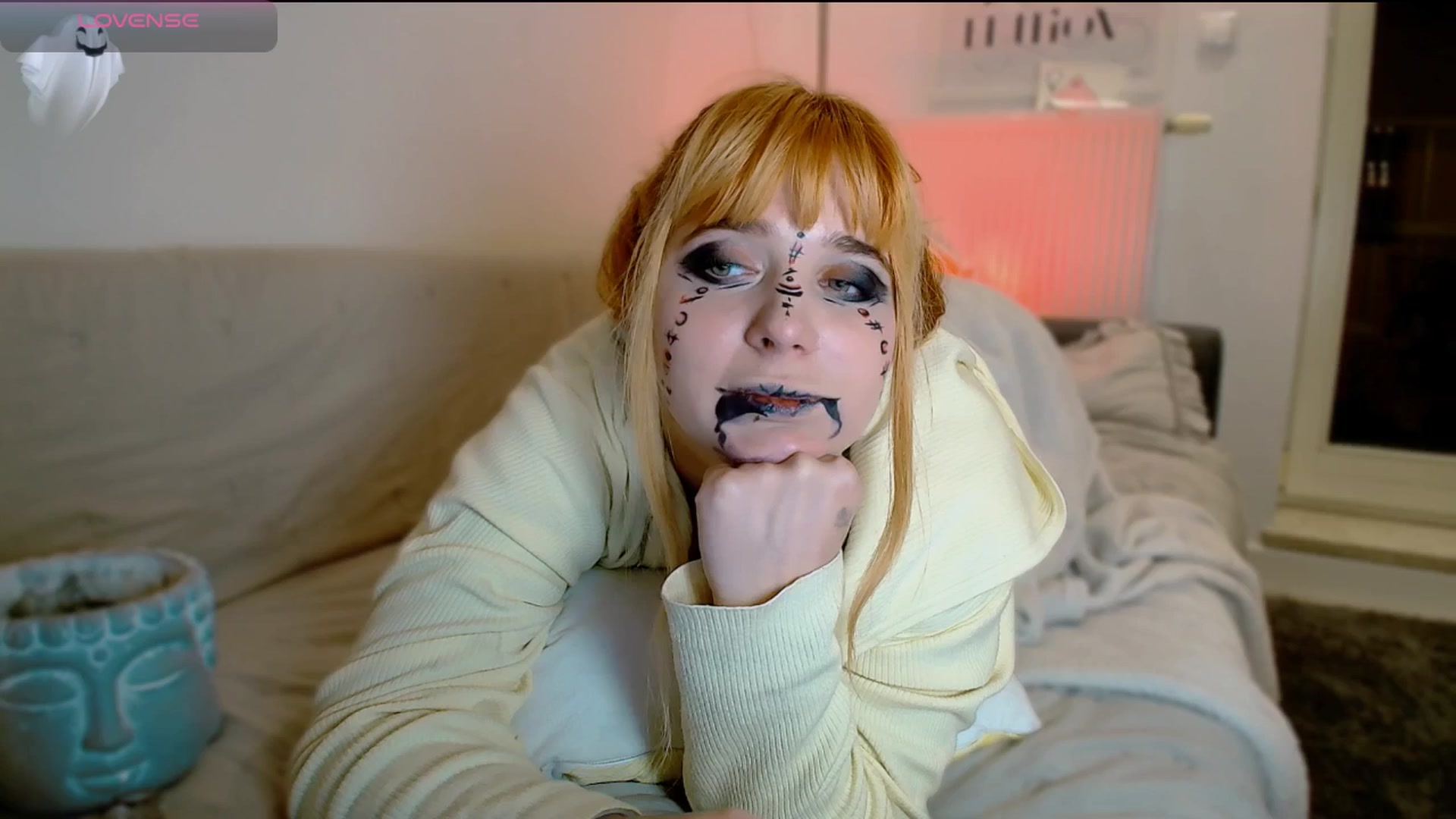 Gallery image thumbnail from Slutty_Kat's myfreecams stream on, 10/28/2025, 22:10 image 9 of 20