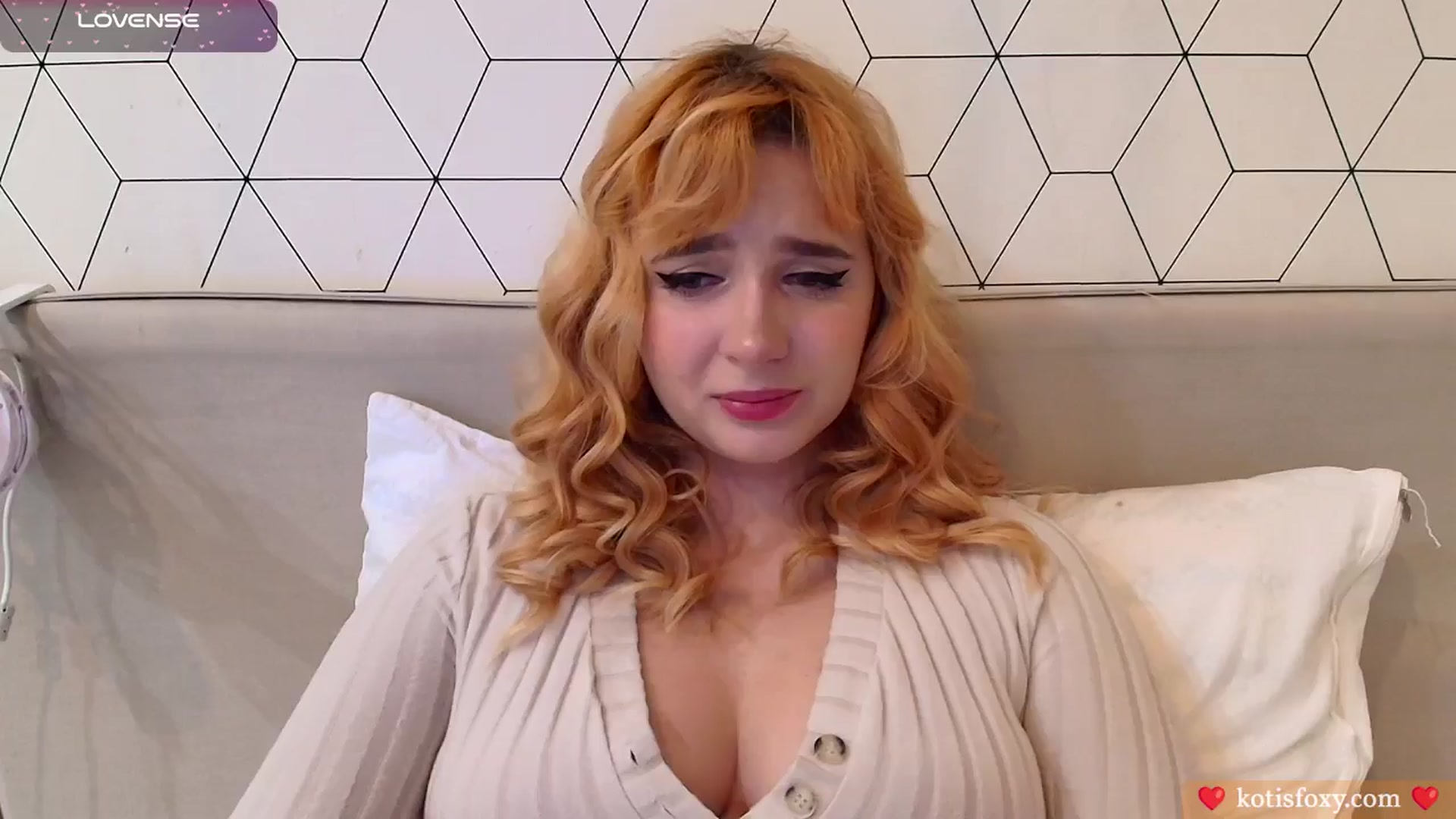 Gallery image thumbnail from Slutty_Kat's myfreecams stream on, 11/09/2025, 01:14 image 1 of 20