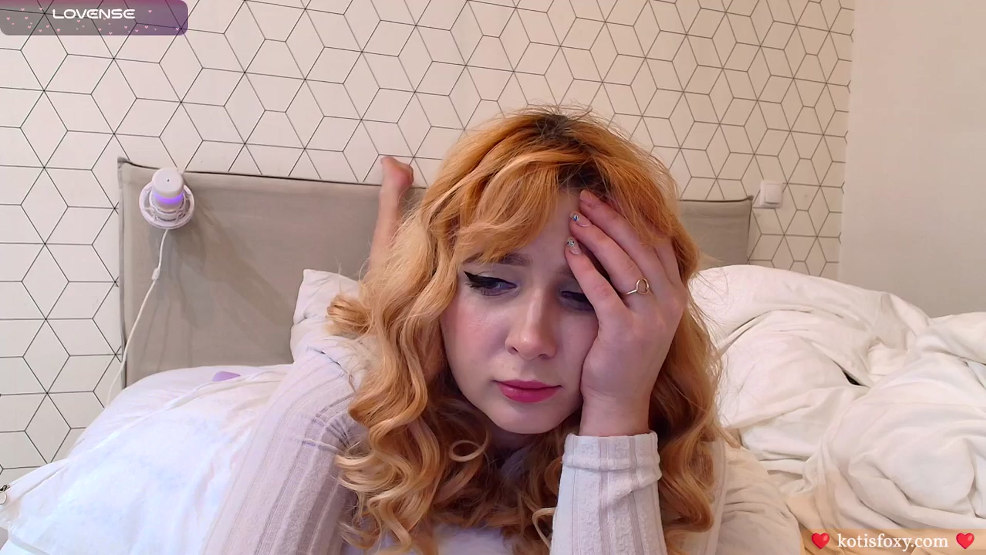 Gallery image thumbnail from Slutty_Kat's myfreecams stream on, 11/09/2025, 01:14 image 6 of 20