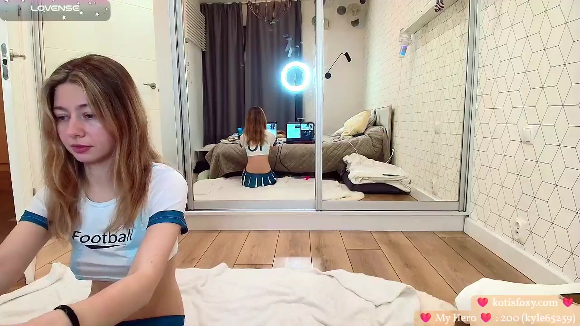 Gallery image thumbnail from Slutty_Kat's myfreecams stream on, 12/01/2025, 22:57 image 17 of 20