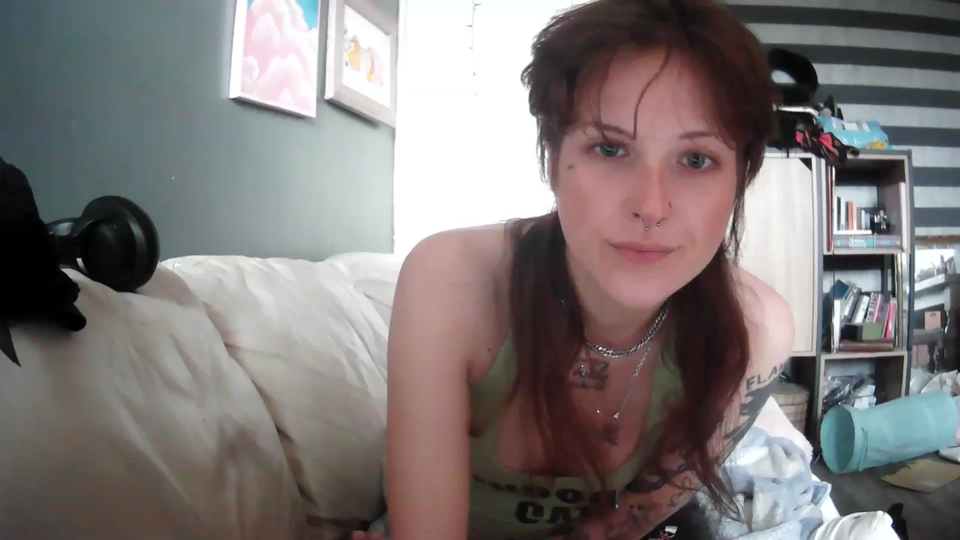 Gallery image thumbnail from SmallSaint's myfreecams stream on, 01/10/2026, 12:53 image 11 of 20