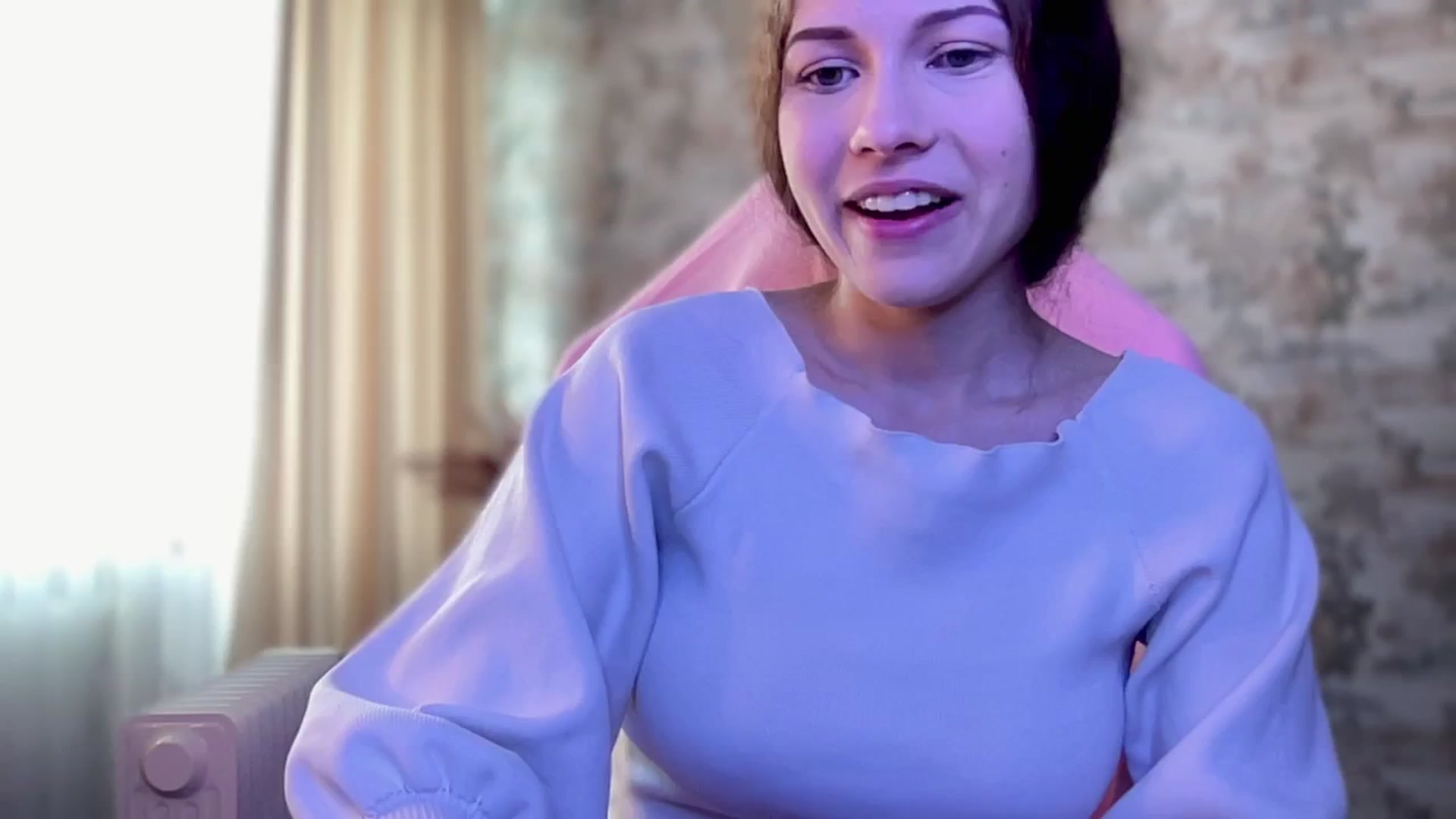 Gallery image thumbnail from Small_Emma0's myfreecams stream on, 04/25/2024, 10:53 image 18 of 20