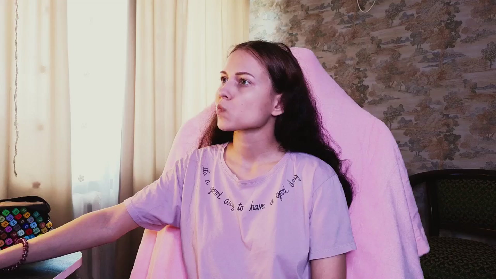 Gallery image thumbnail from Small_Emma0's myfreecams stream on, 06/25/2024, 08:15 image 15 of 20