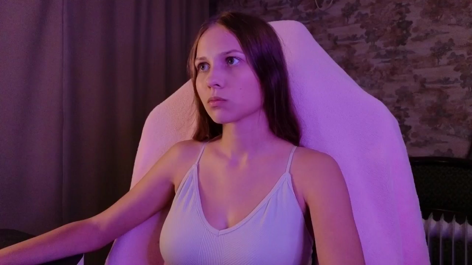 Gallery image thumbnail from Small_Emma0's myfreecams stream on, 11/22/2025, 20:21 image 1 of 20