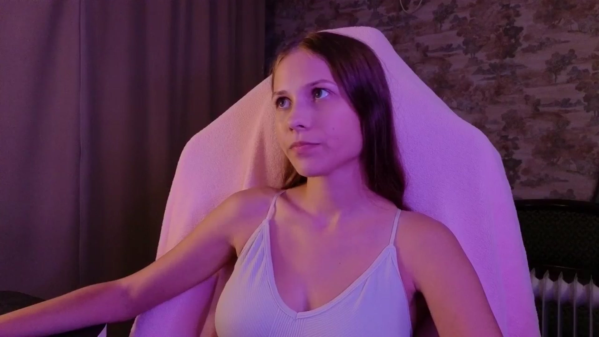 Gallery image thumbnail from Small_Emma0's myfreecams stream on, 11/22/2025, 20:21 image 20 of 20