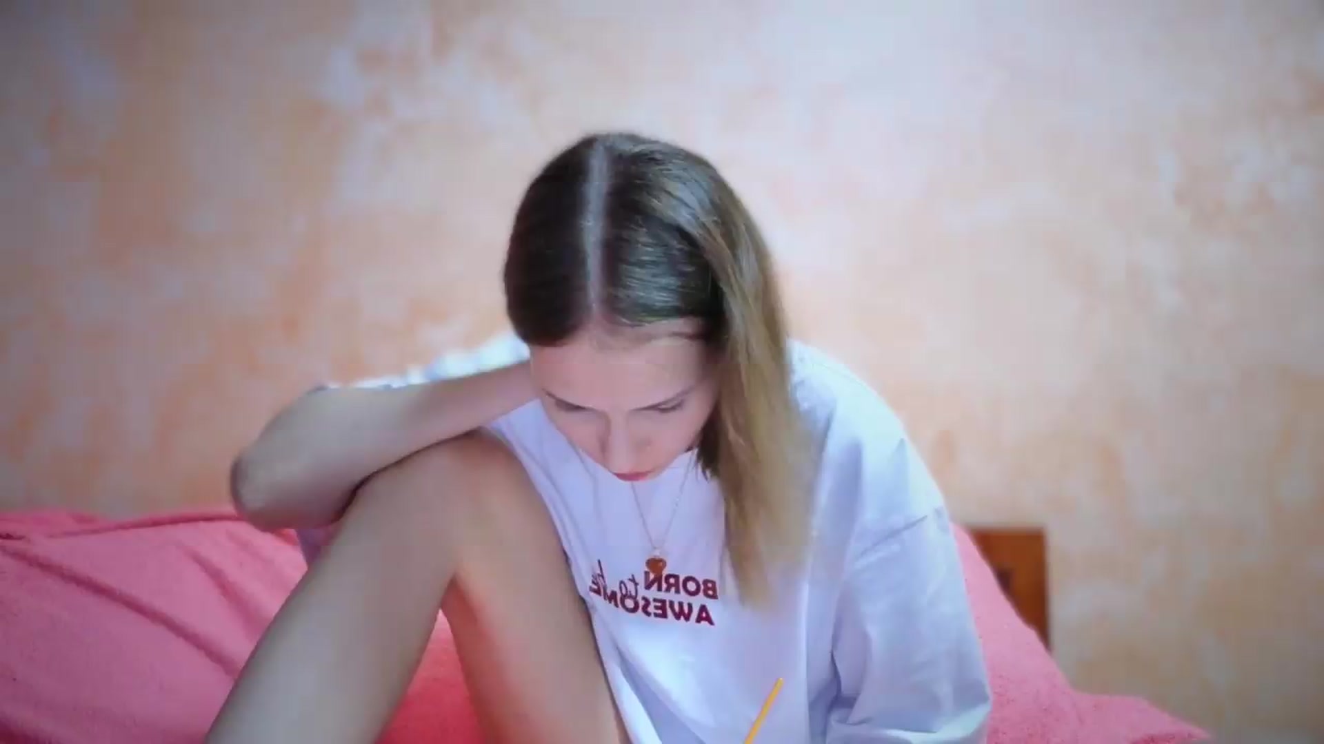 Gallery image thumbnail from Small_Emma0's myfreecams stream on, 08/08/2026, 11:55 image 14 of 20