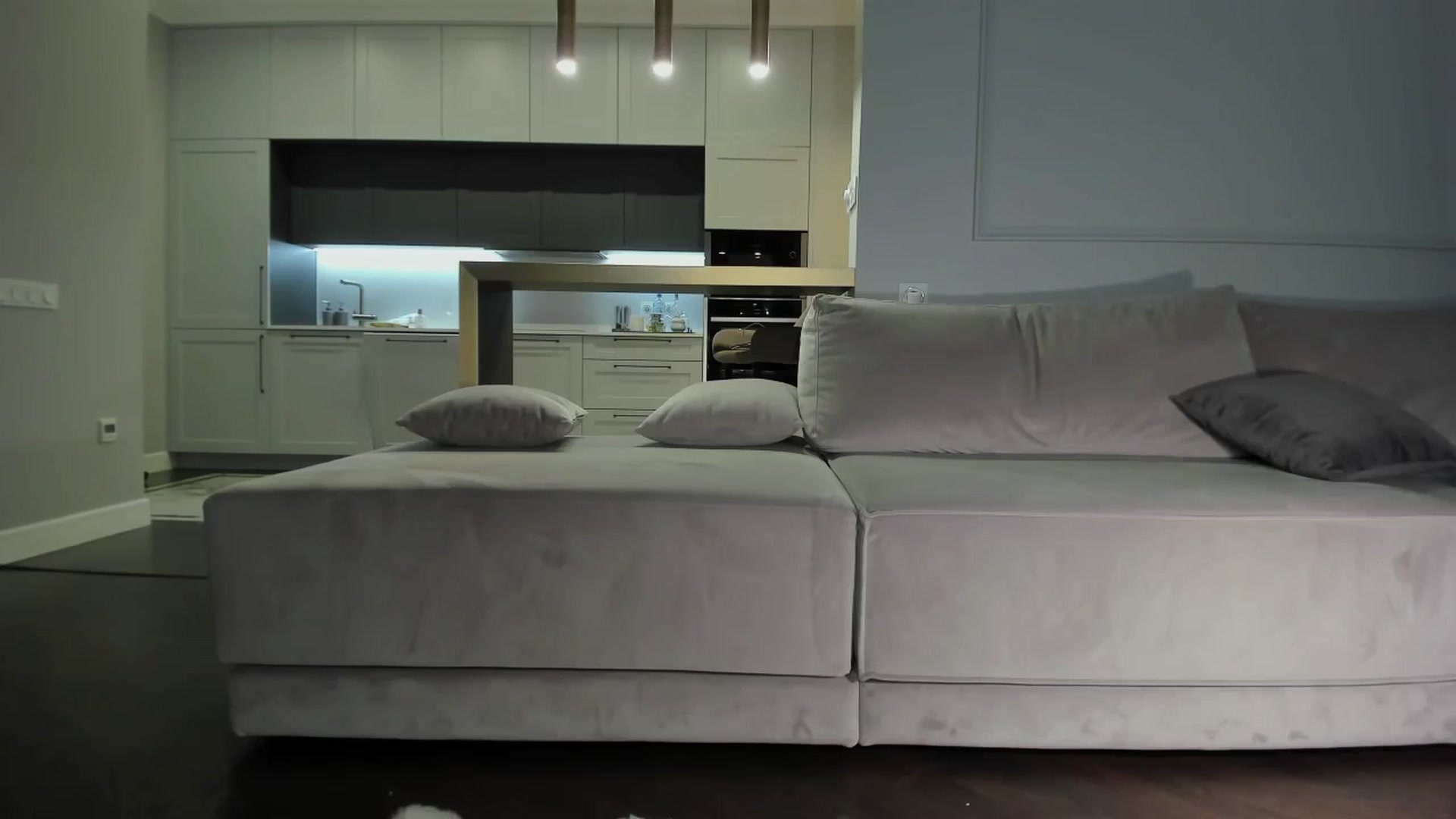 Gallery image thumbnail from Smart_Cat's myfreecams stream on, 02/23/2024, 02:05 image 4 of 20