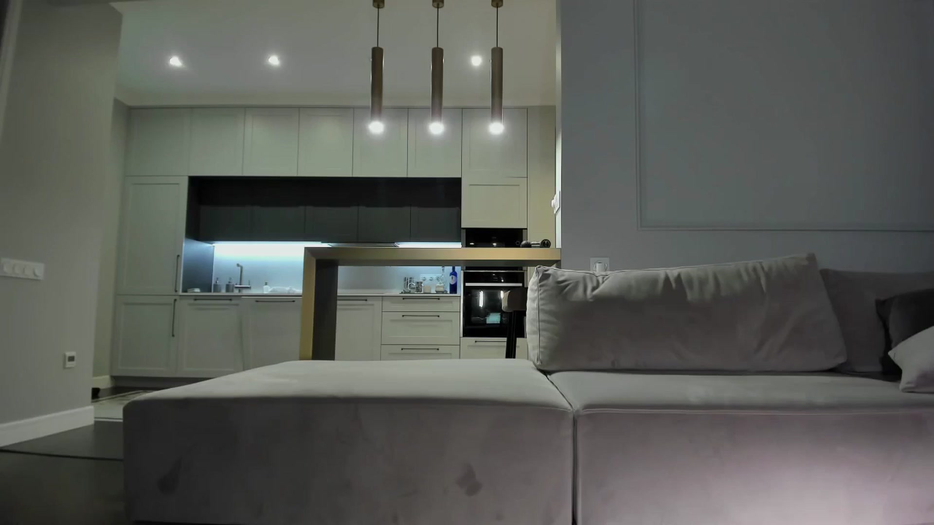 Gallery image thumbnail from Smart_Cat's myfreecams stream on, 03/01/2024, 03:20 image 12 of 20