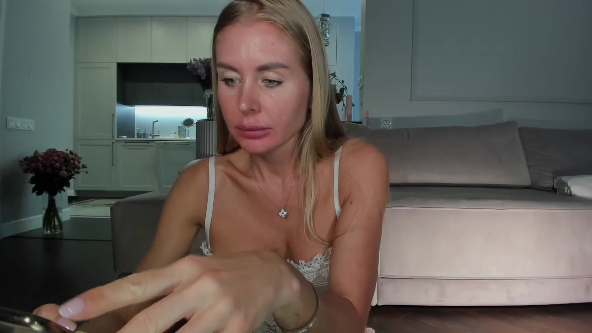 Gallery image thumbnail from Smart_Cat's myfreecams stream on, 05/29/2024, 03:30 image 9 of 20