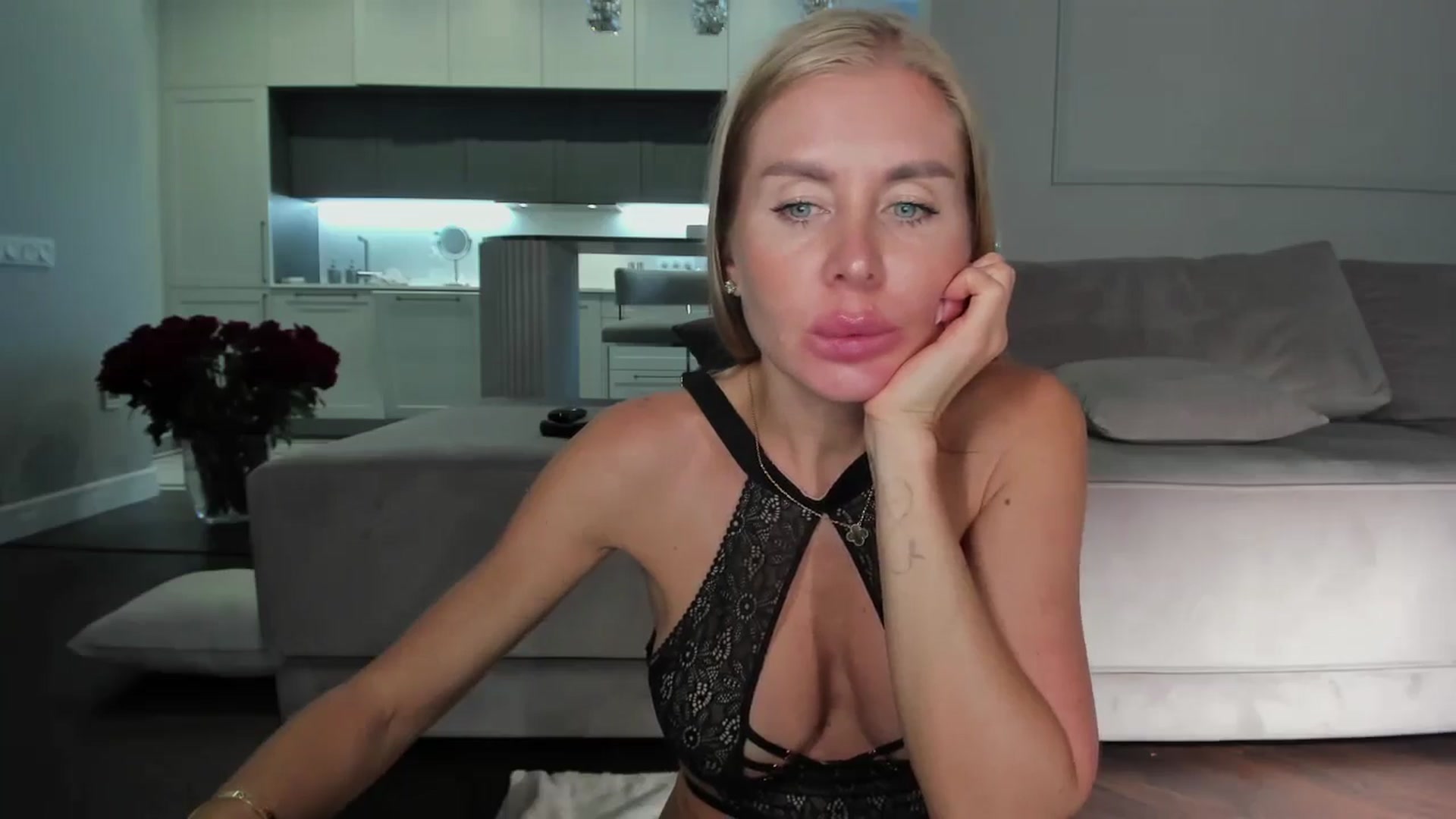 Gallery image thumbnail from Smart_Cat's myfreecams stream on, 06/04/2024, 02:16 image 6 of 20