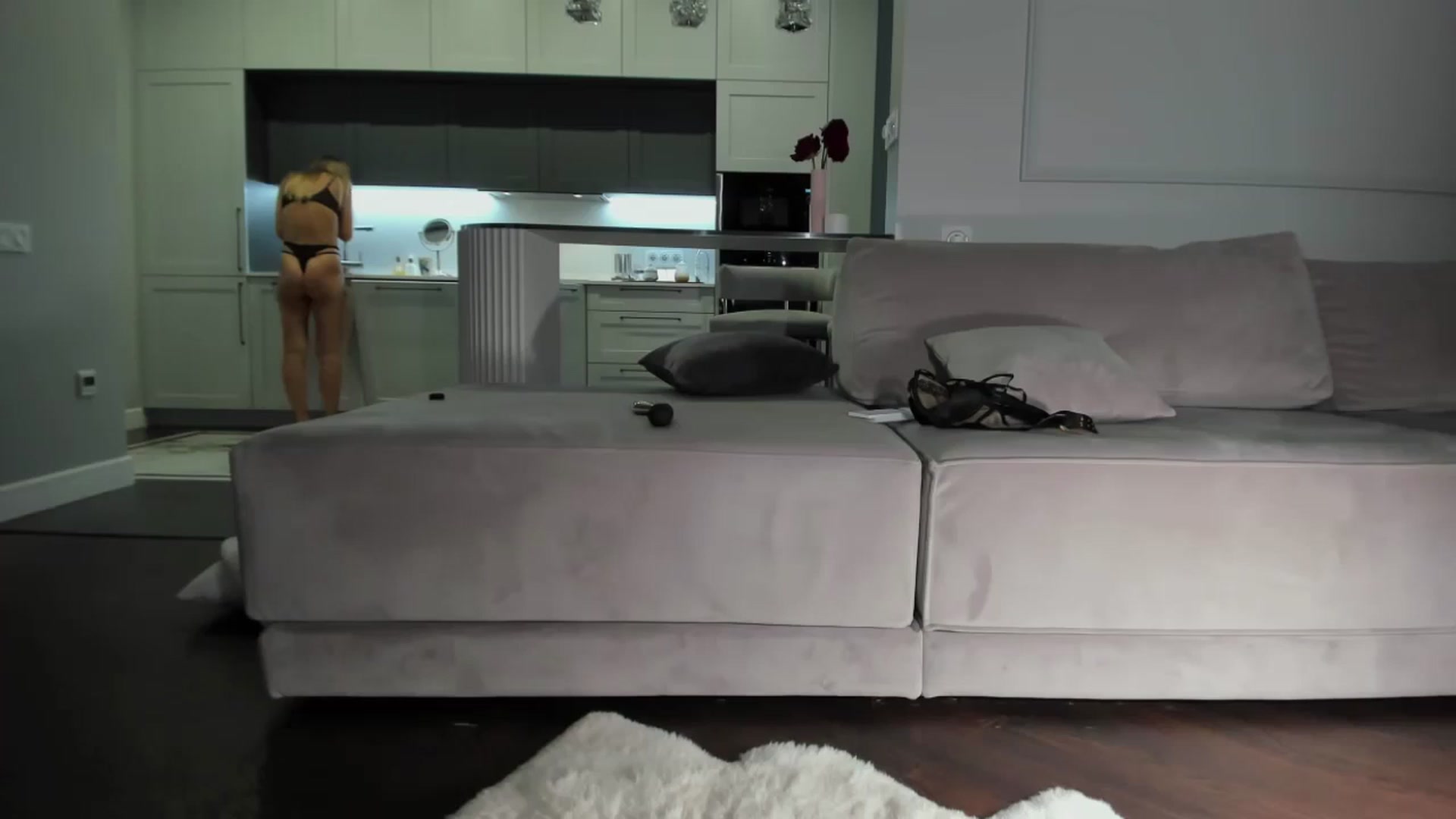 Gallery image thumbnail from Smart_Cat's myfreecams stream on, 06/09/2024, 01:37 image 13 of 20