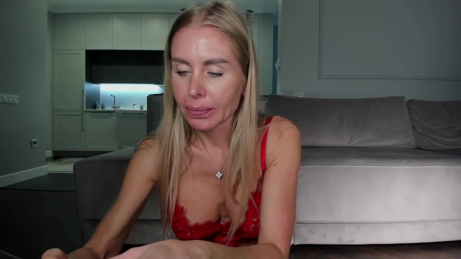 Gallery image thumbnail from Smart_Cat's myfreecams stream on, 06/18/2024, 02:05 image 8 of 20