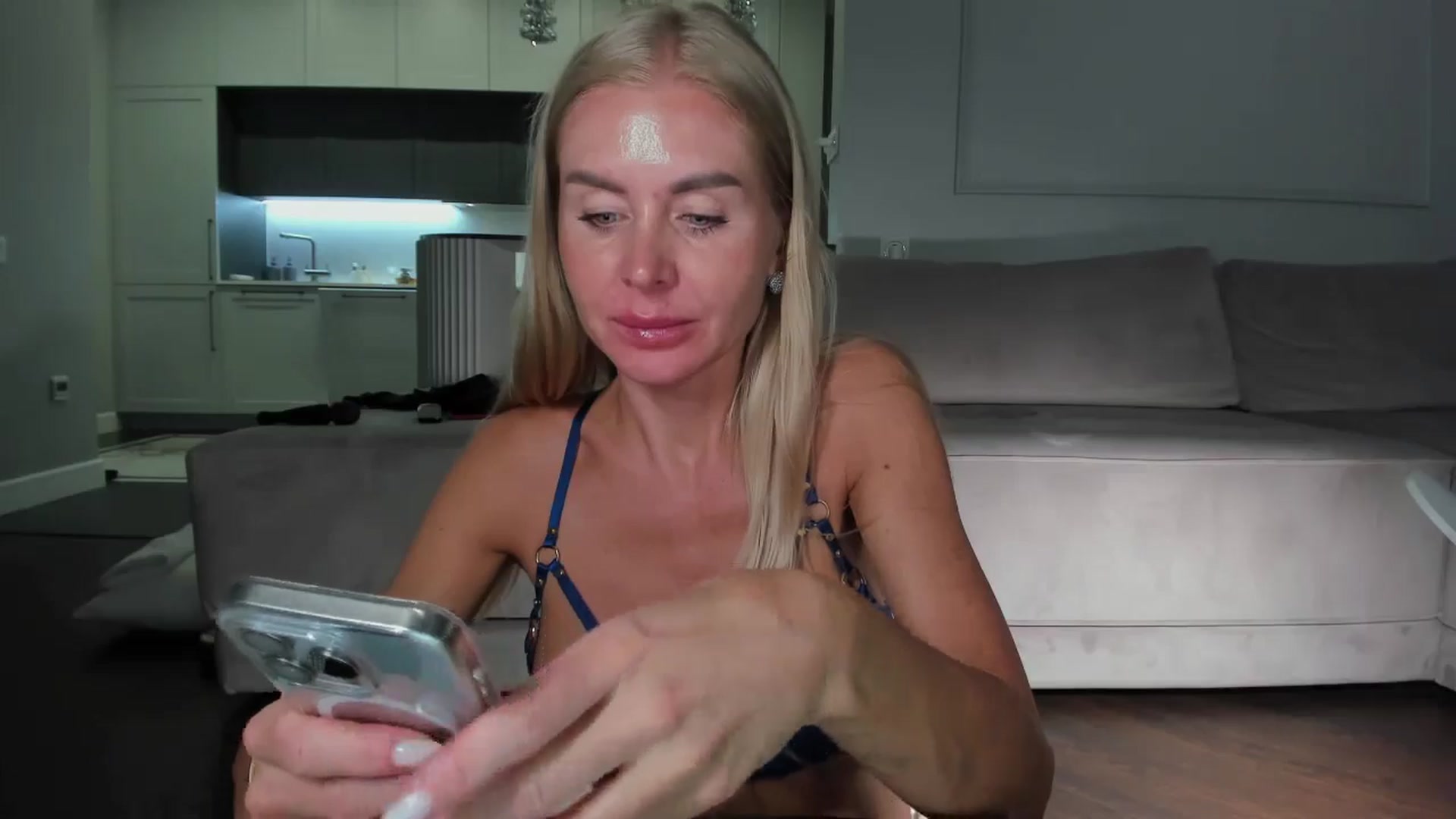Gallery image thumbnail from Smart_Cat's myfreecams stream on, 07/16/2024, 24:01 image 15 of 20