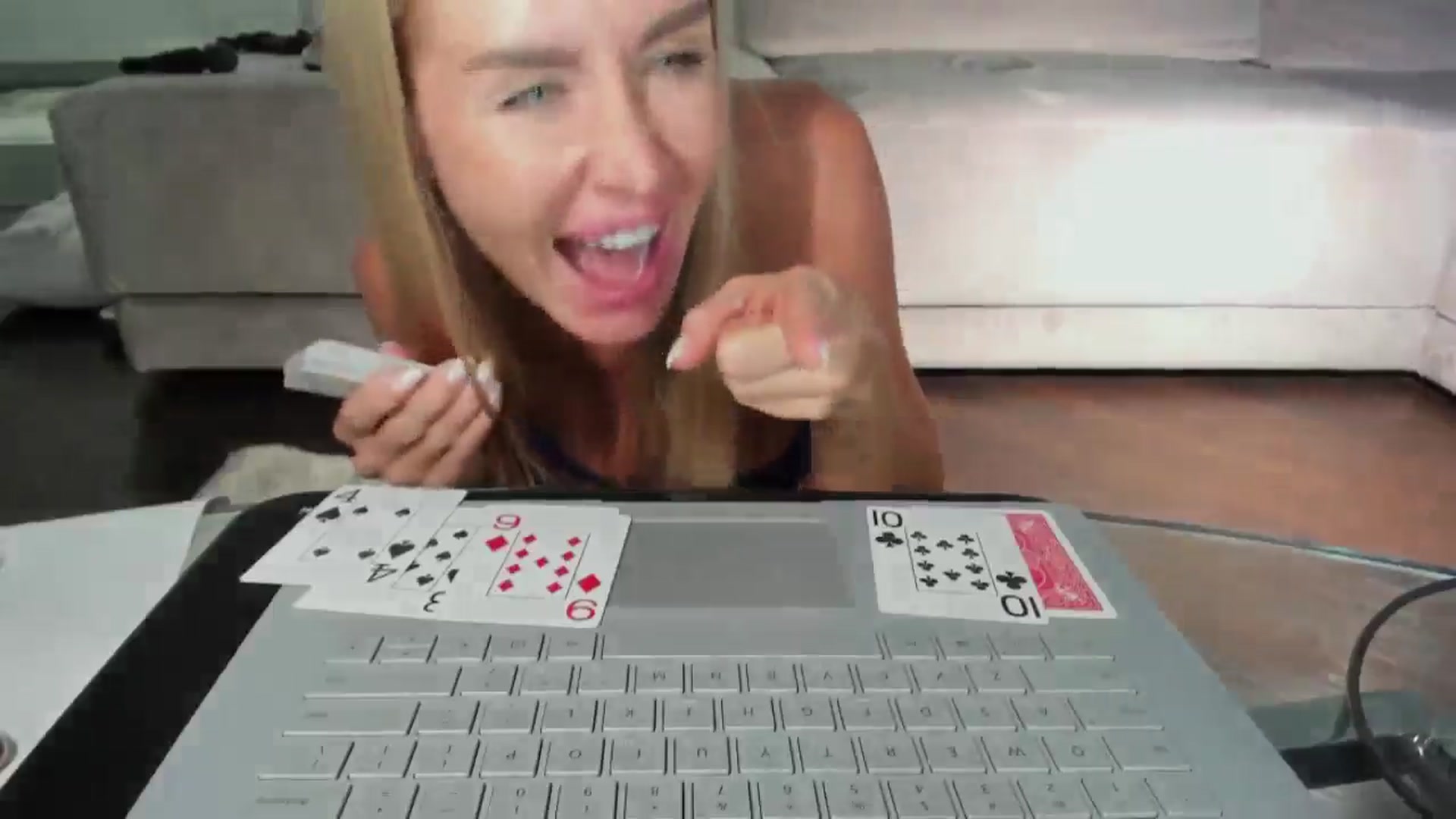 Gallery image thumbnail from Smart_Cat's myfreecams stream on, 07/16/2024, 02:41 image 19 of 20