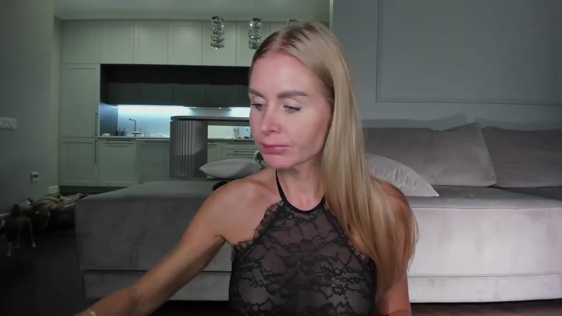 Gallery image thumbnail from Smart_Cat's myfreecams stream on, 08/18/2024, 23:46 image 15 of 20