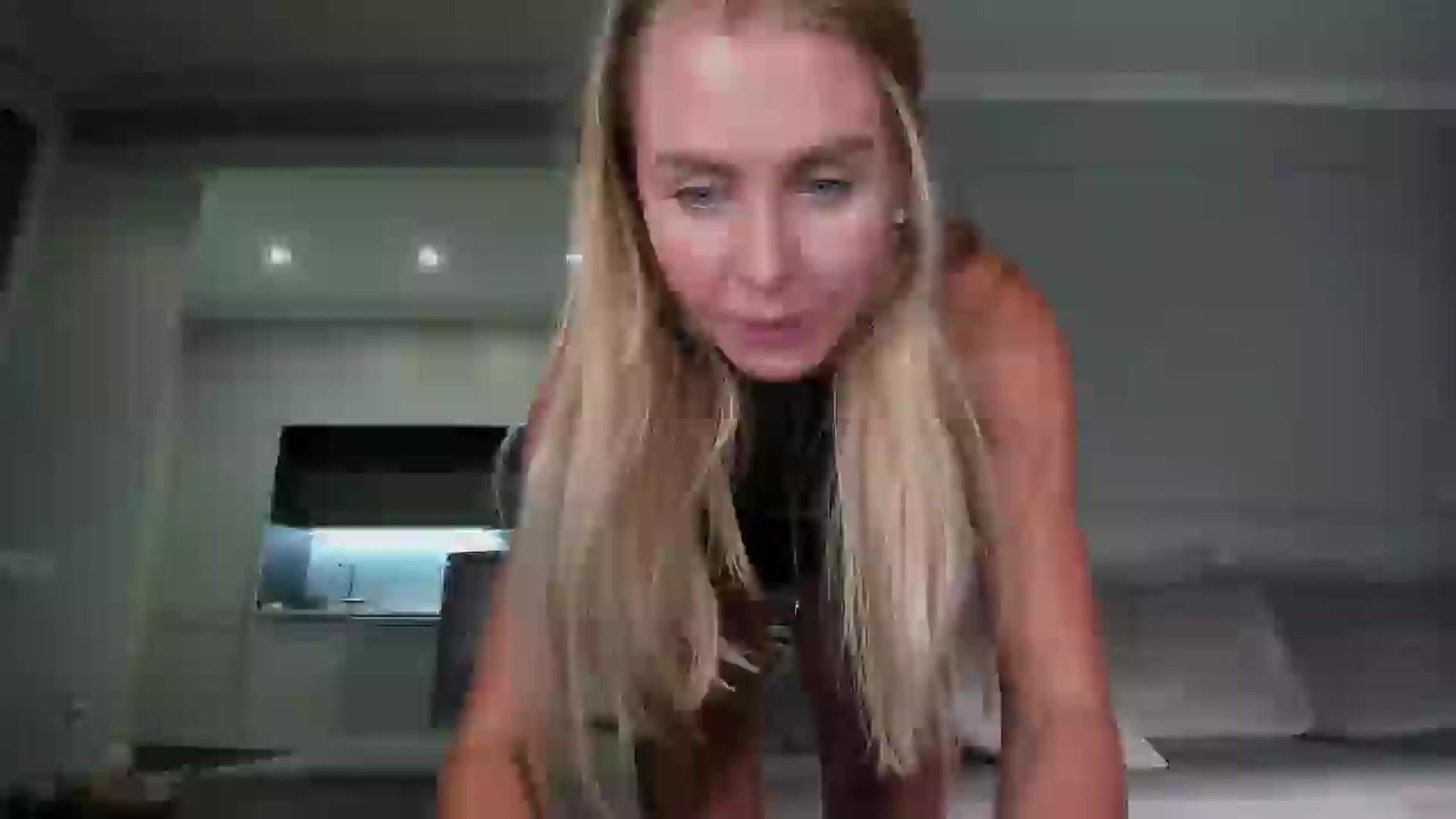 Gallery image thumbnail from Smart_Cat's myfreecams stream on, 08/19/2024, 01:17 image 20 of 20