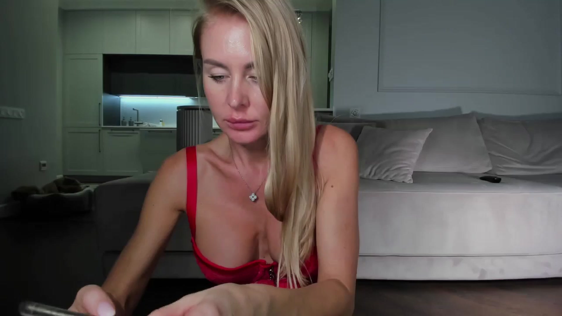 Gallery image thumbnail from Smart_Cat's myfreecams stream on, 09/02/2024, 24:38 image 18 of 20