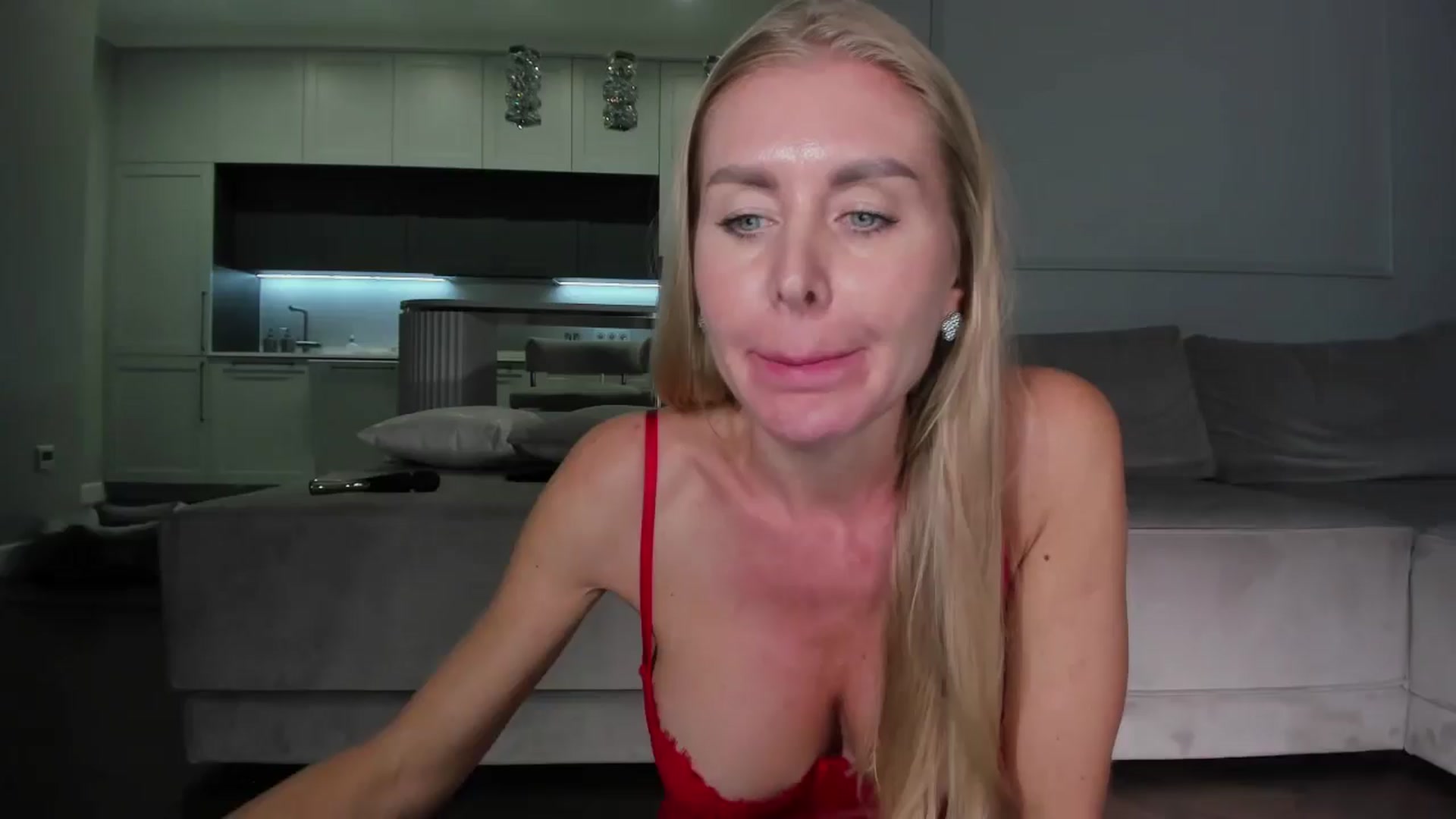 Gallery image thumbnail from Smart_Cat's myfreecams stream on, 09/09/2024, 02:10 image 14 of 20