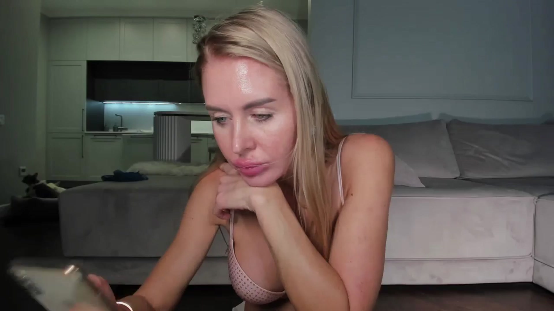 Gallery image thumbnail from Smart_Cat's myfreecams stream on, 11/02/2024, 01:22 image 17 of 20