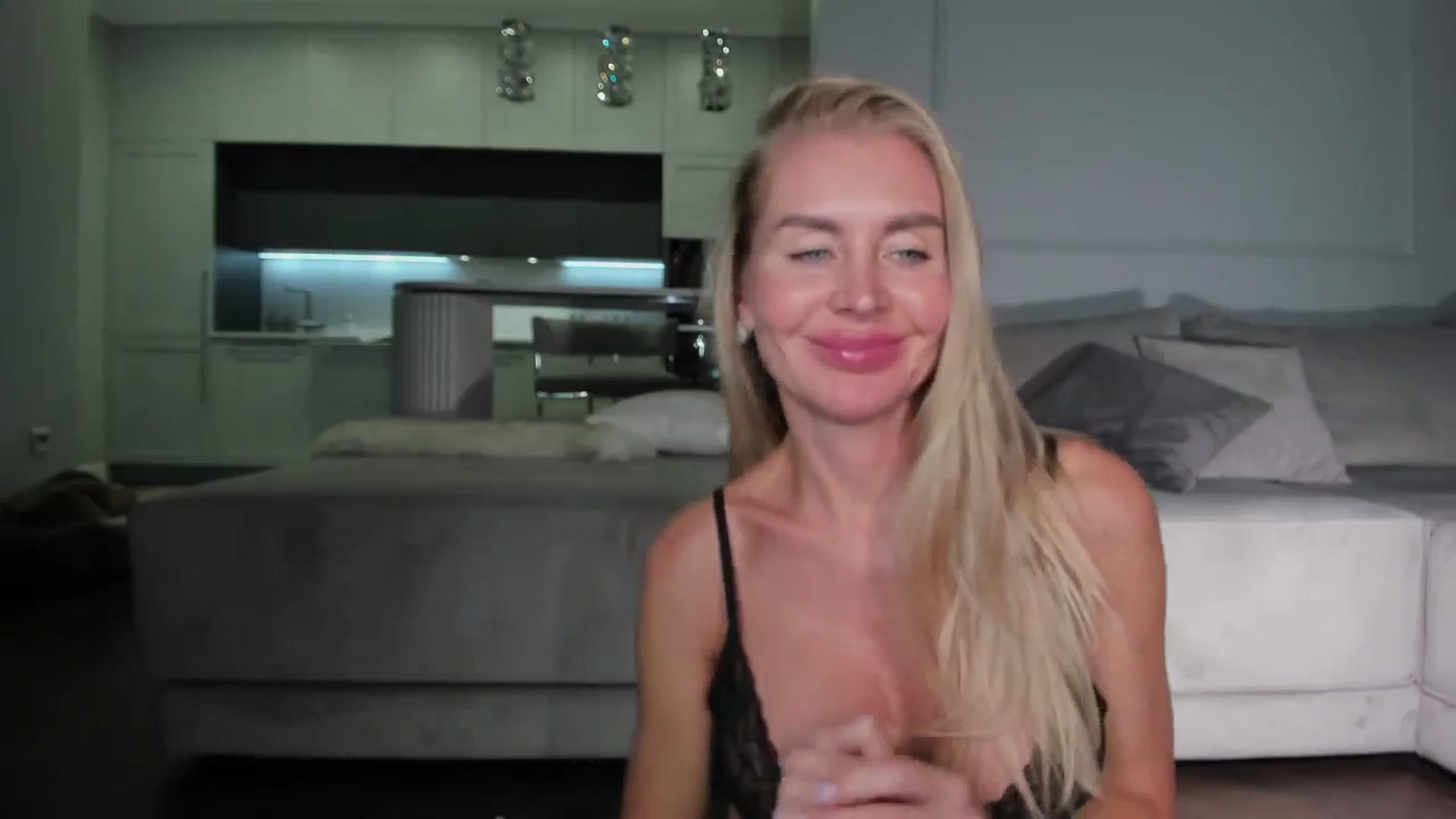 Gallery image thumbnail from Smart_Cat's myfreecams stream on, 11/03/2024, 02:42 image 7 of 20