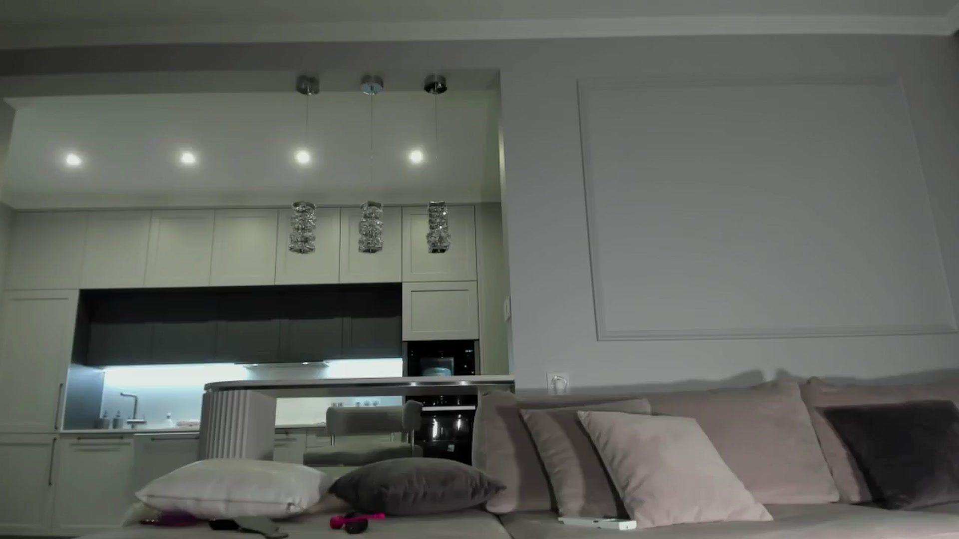 Gallery image thumbnail from Smart_Cat's myfreecams stream on, 12/19/2024, 03:07 image 16 of 20