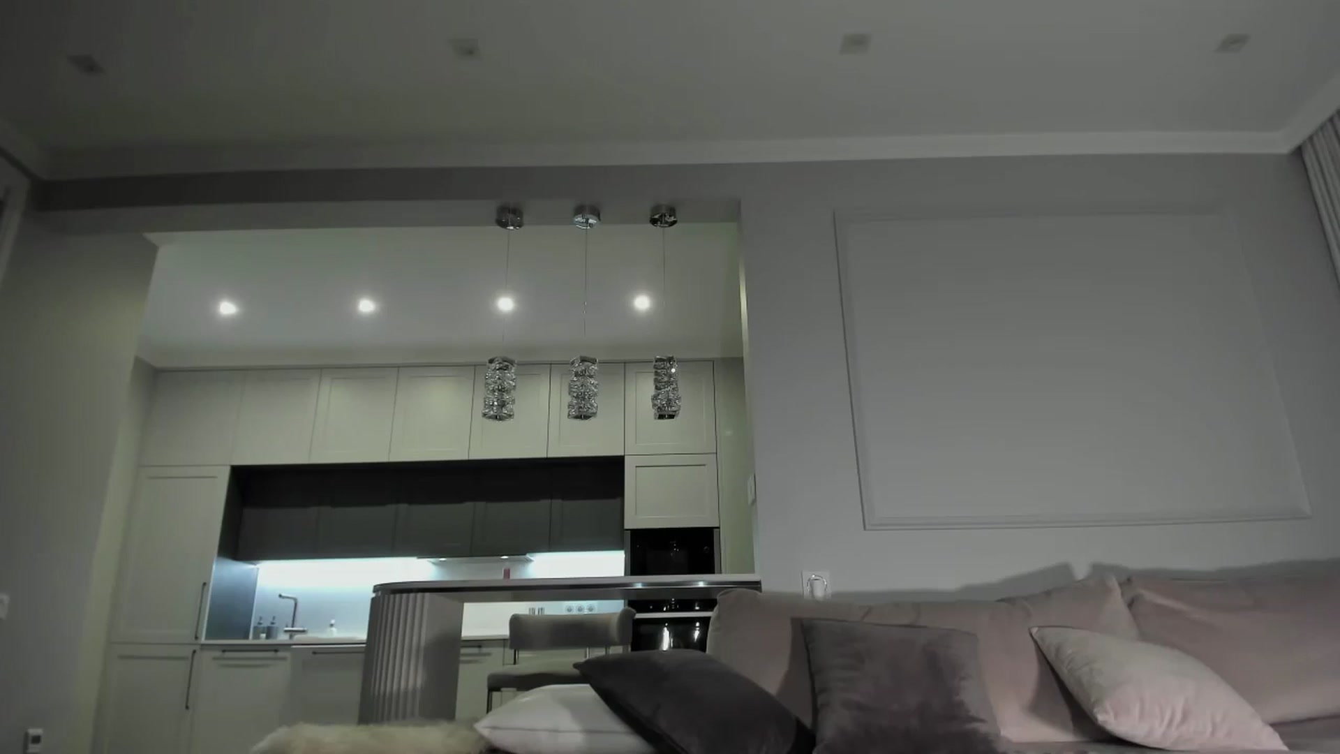 Gallery image thumbnail from Smart_Cat's myfreecams stream on, 01/14/2025, 03:47 image 9 of 20