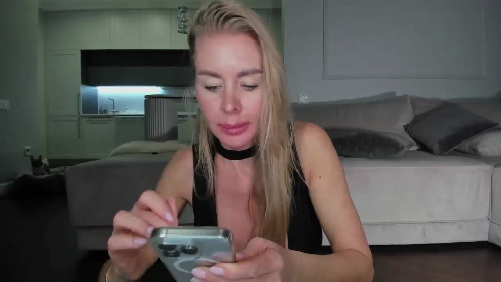 Gallery image thumbnail from Smart_Cat's myfreecams stream on, 01/17/2025, 03:10 image 7 of 20