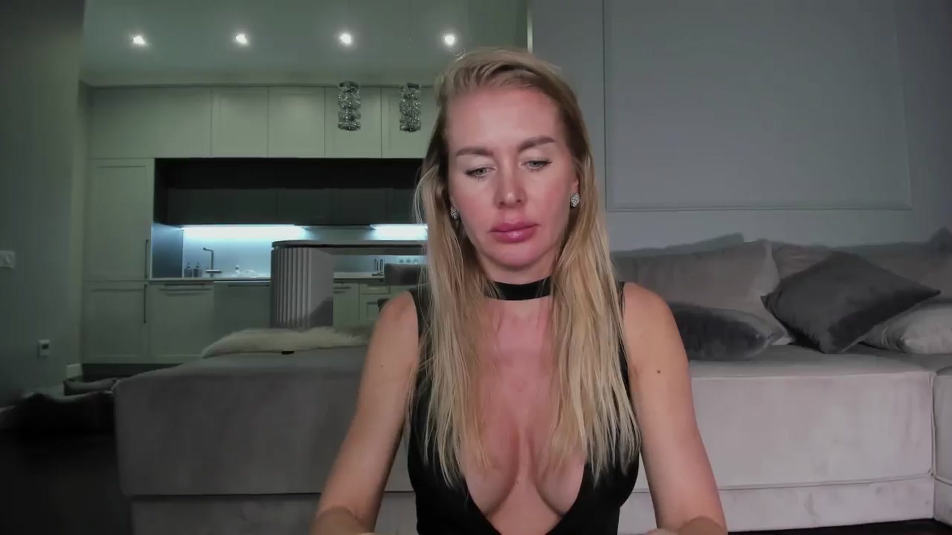 Gallery image thumbnail from Smart_Cat's myfreecams stream on, 01/17/2025, 03:10 image 10 of 20