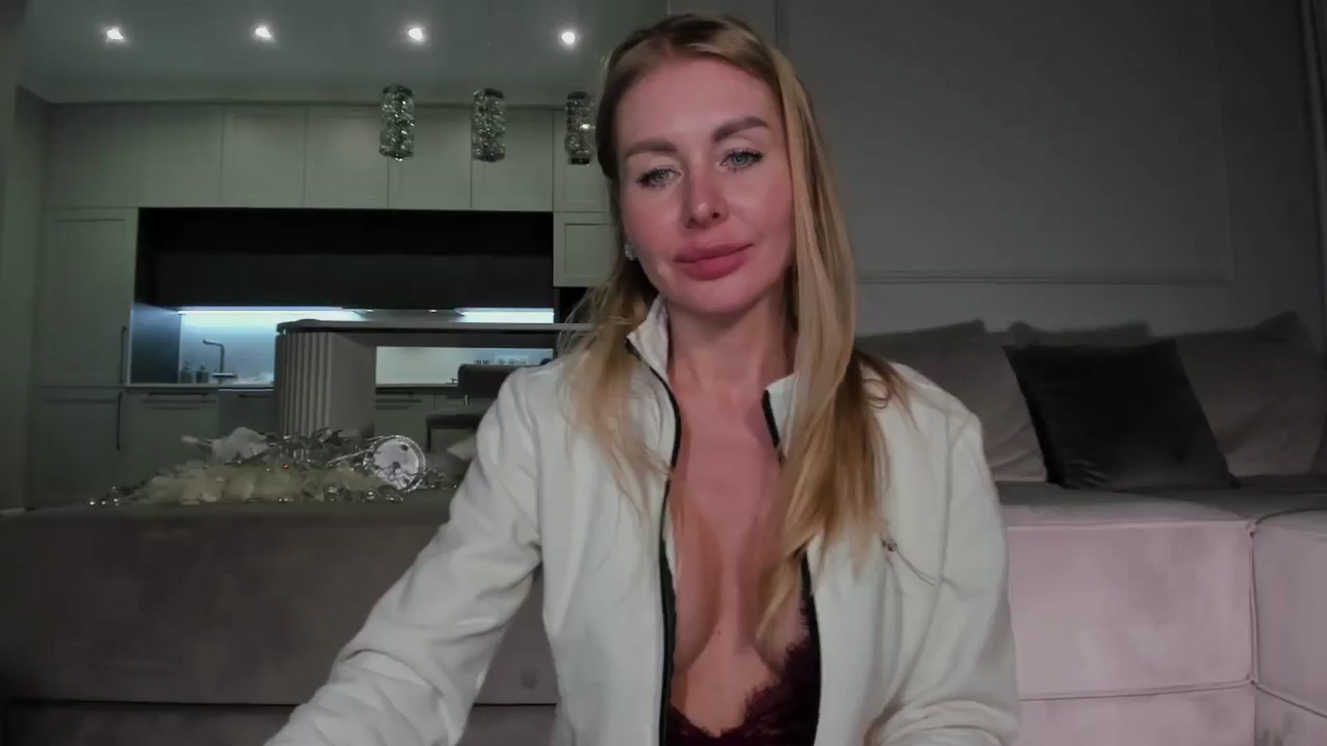 Gallery image thumbnail from Smart_Cat's myfreecams stream on, 02/17/2025, 03:41 image 16 of 20
