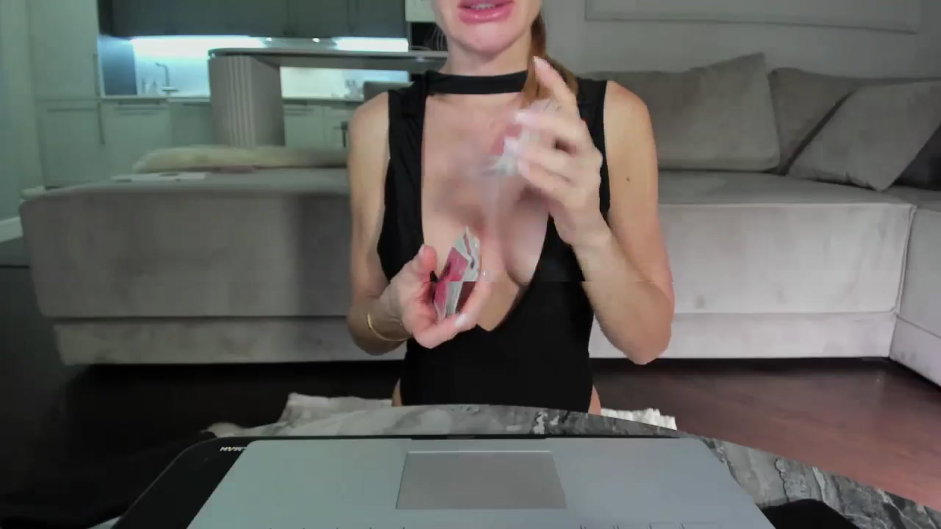 Gallery image thumbnail from Smart_Cat's myfreecams stream on, 03/12/2025, 01:32 image 12 of 20