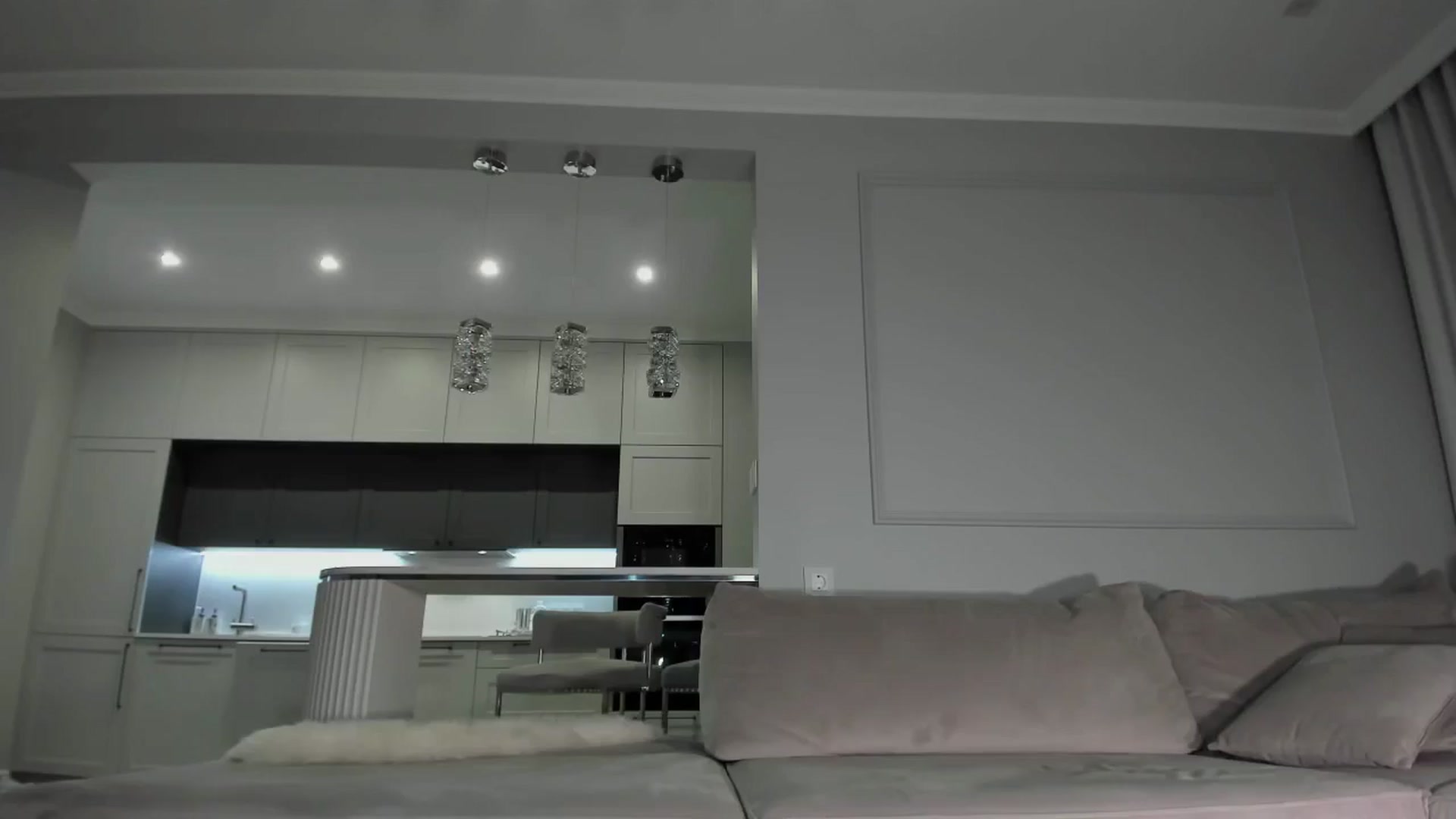 Gallery image thumbnail from Smart_Cat's myfreecams stream on, 04/28/2025, 01:38 image 7 of 20