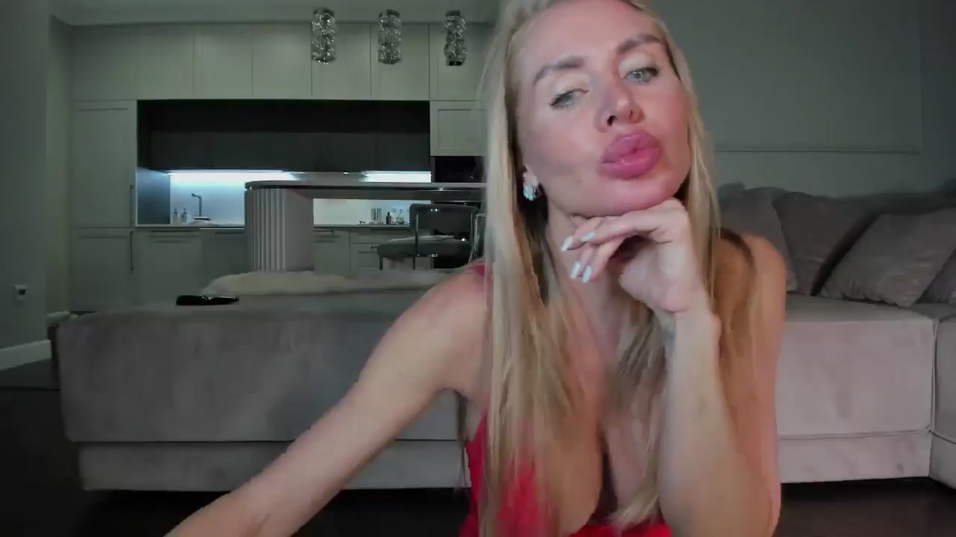 Gallery image thumbnail from Smart_Cat's myfreecams stream on, 04/30/2025, 01:49 image 14 of 20