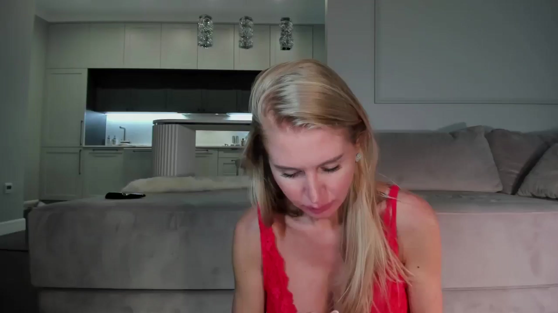 Gallery image thumbnail from Smart_Cat's myfreecams stream on, 04/30/2025, 02:36 image 12 of 20